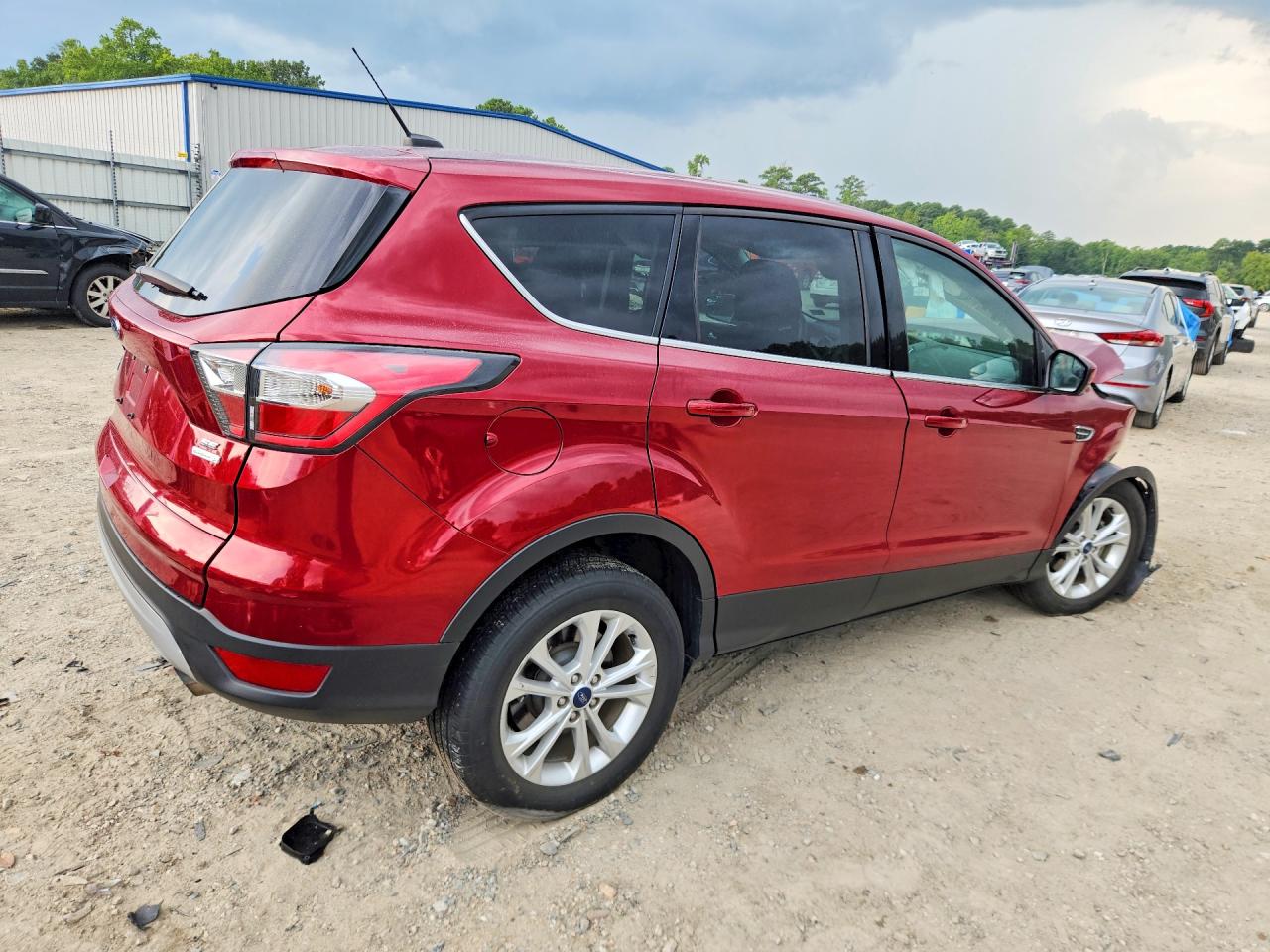 2017 Ford Escape Se Red vin: 1FMCU0GD5HUB57226