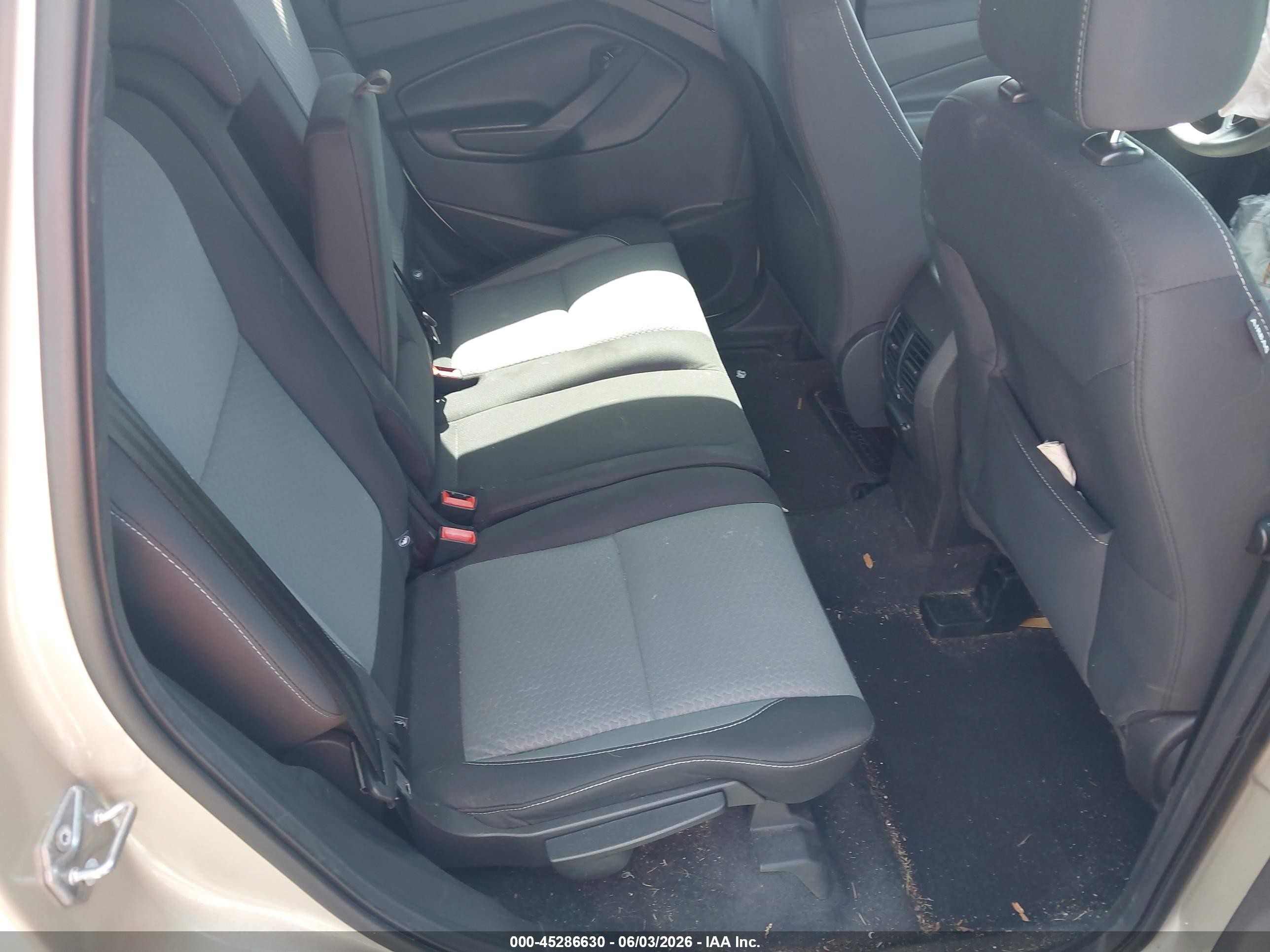 2017 Ford Escape Se Gold vin: 1FMCU0GD5HUC27890