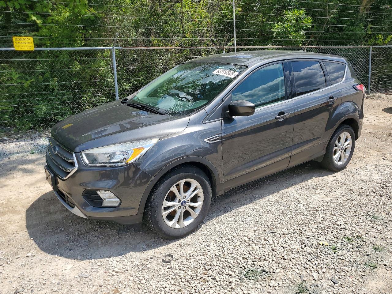 2017 Ford Escape Se Gray vin: 1FMCU0GD5HUD73898
