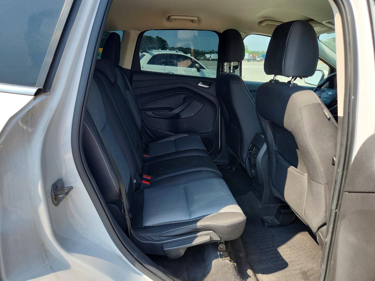 2017 Ford Escape Se White vin: 1FMCU0GD5HUE77016