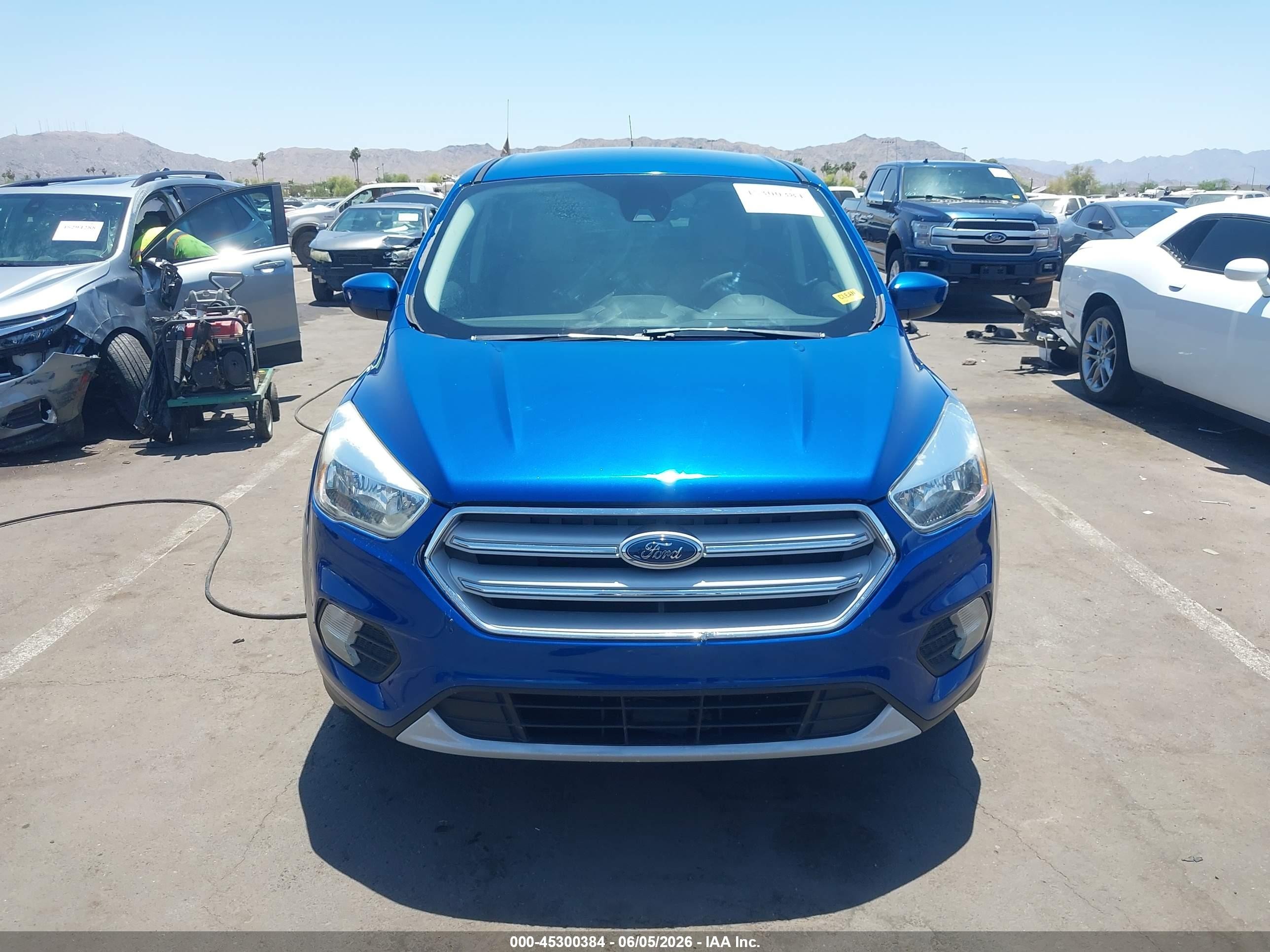 2019 Ford Escape Se Blue vin: 1FMCU0GD5KUC27749