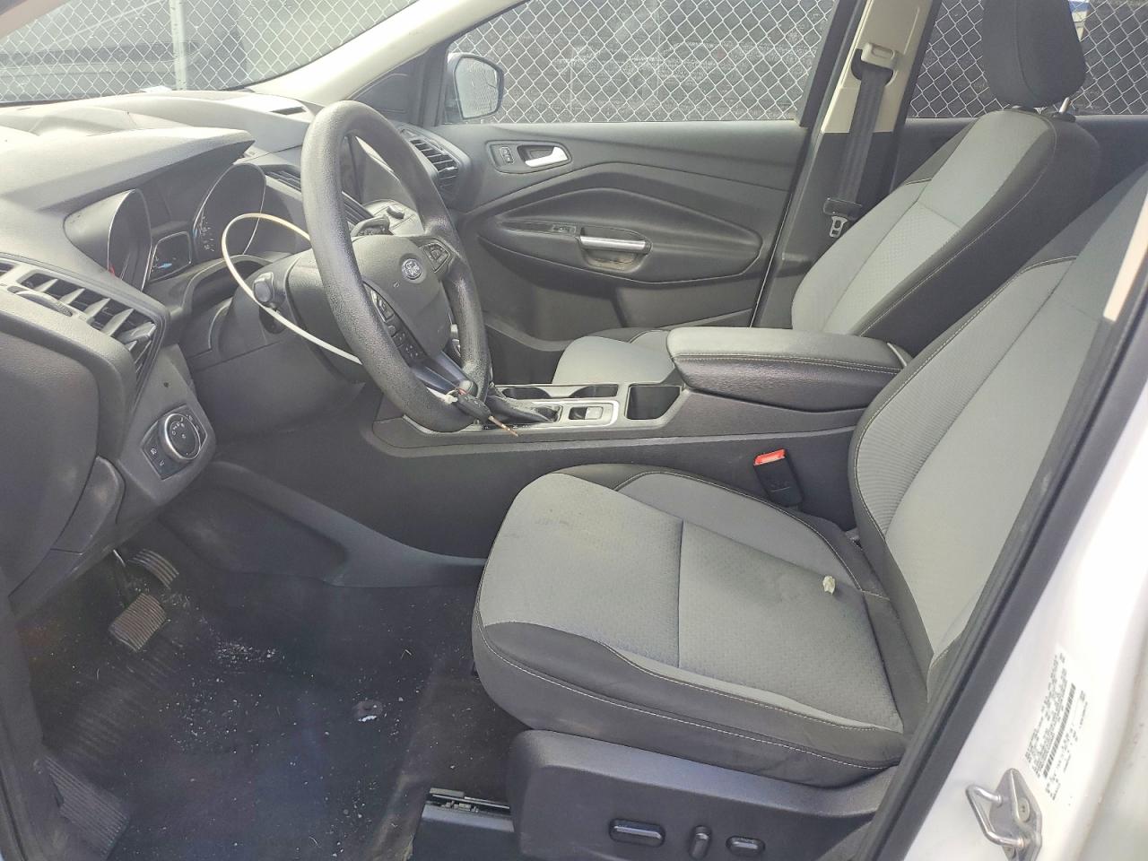 2018 Ford Escape Se White vin: 1FMCU0GD6JUD28085