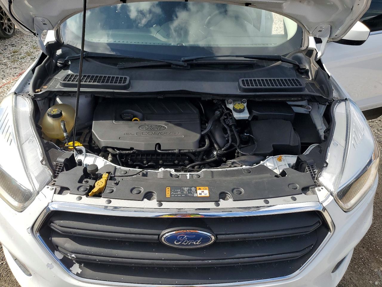 2018 Ford Escape Se White vin: 1FMCU0GD6JUD38289