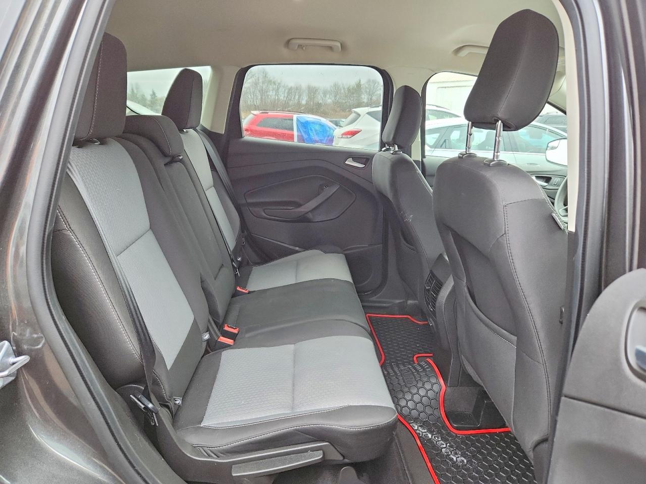 2019 Ford Escape Se Black vin: 1FMCU0GD6KUB67058