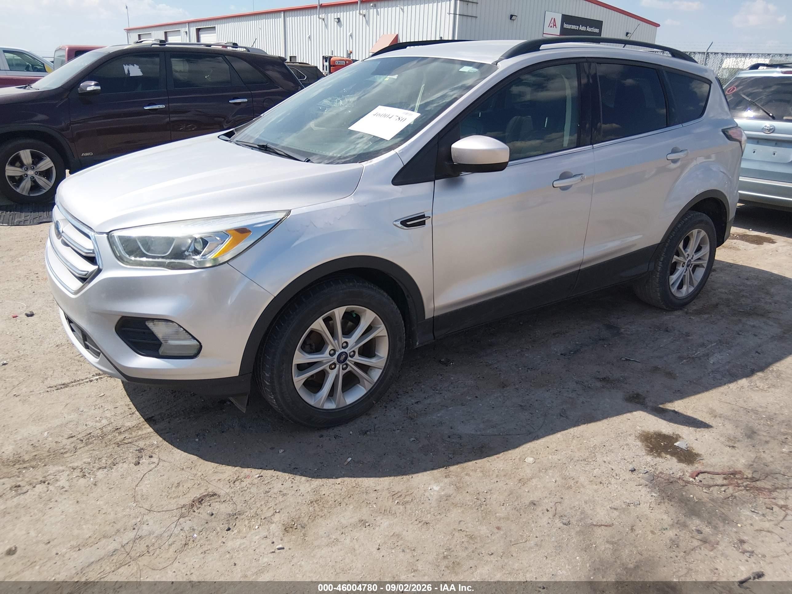2017 Ford Escape Se Серебряный vin: 1FMCU0GD7HUA48508