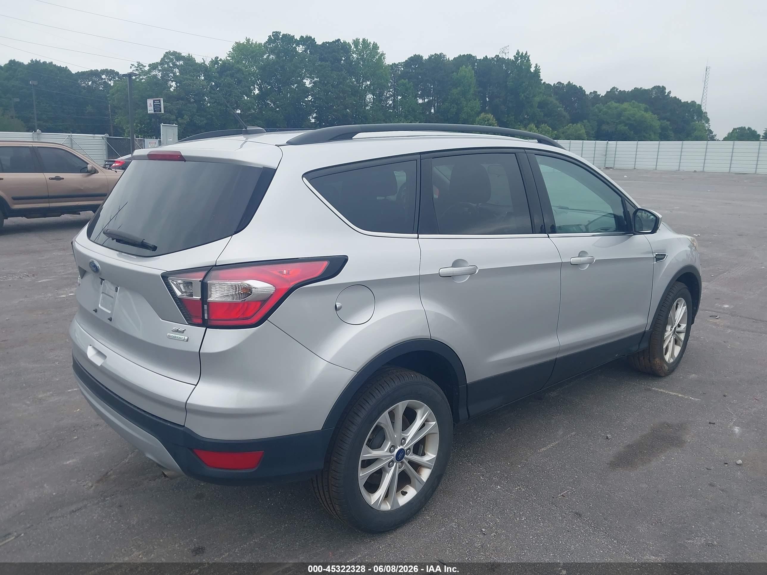2017 Ford Escape Se Silver vin: 1FMCU0GD7HUD83462