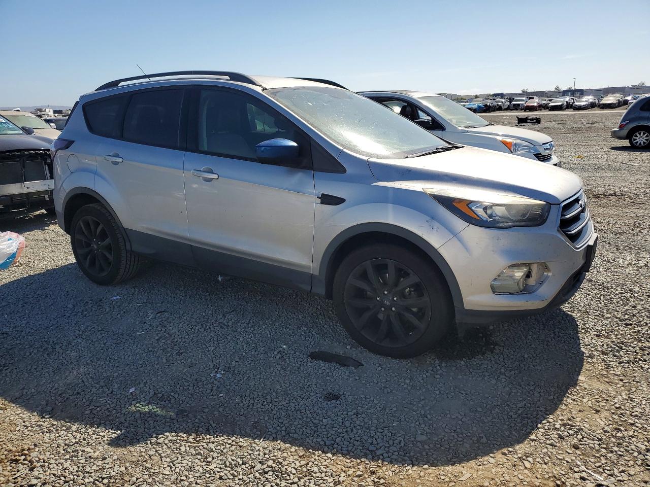 2017 Ford Escape Se Silver vin: 1FMCU0GD7HUE74005