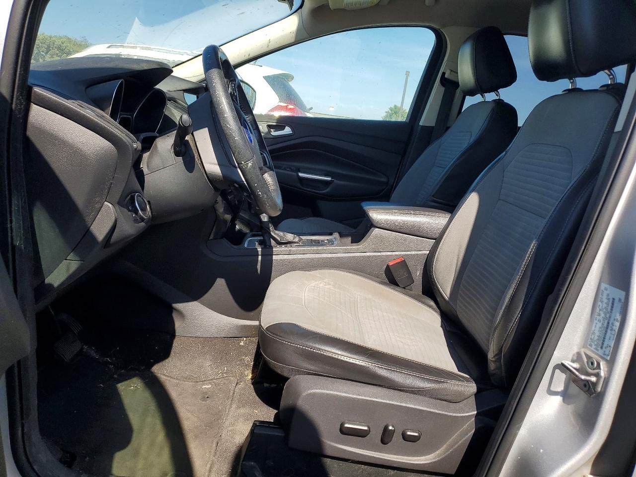 2017 Ford Escape Se Silver vin: 1FMCU0GD7HUE74005