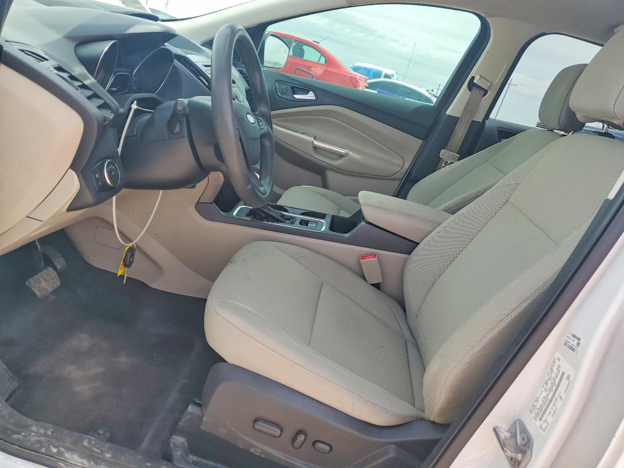 2018 Ford Escape Se White vin: 1FMCU0GD7JUB76222