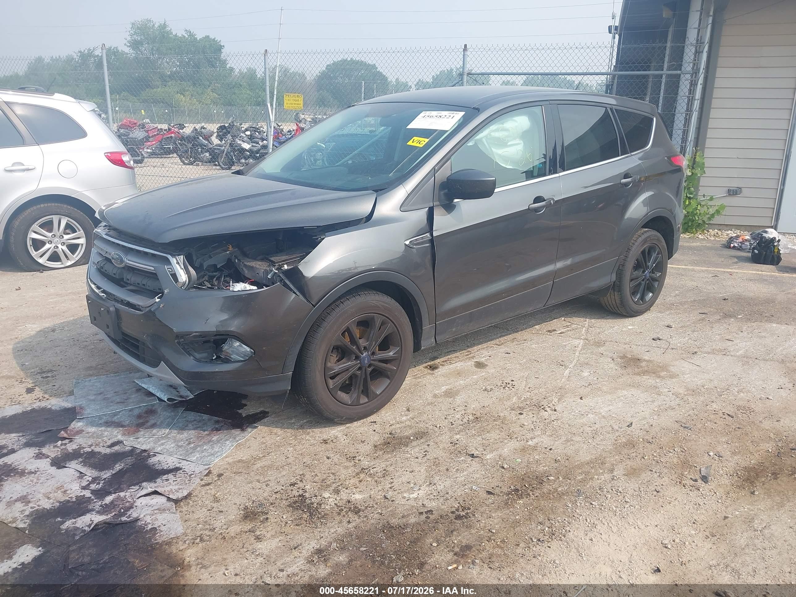 2017 Ford Escape Se Gray vin: 1FMCU0GD8HUA53572