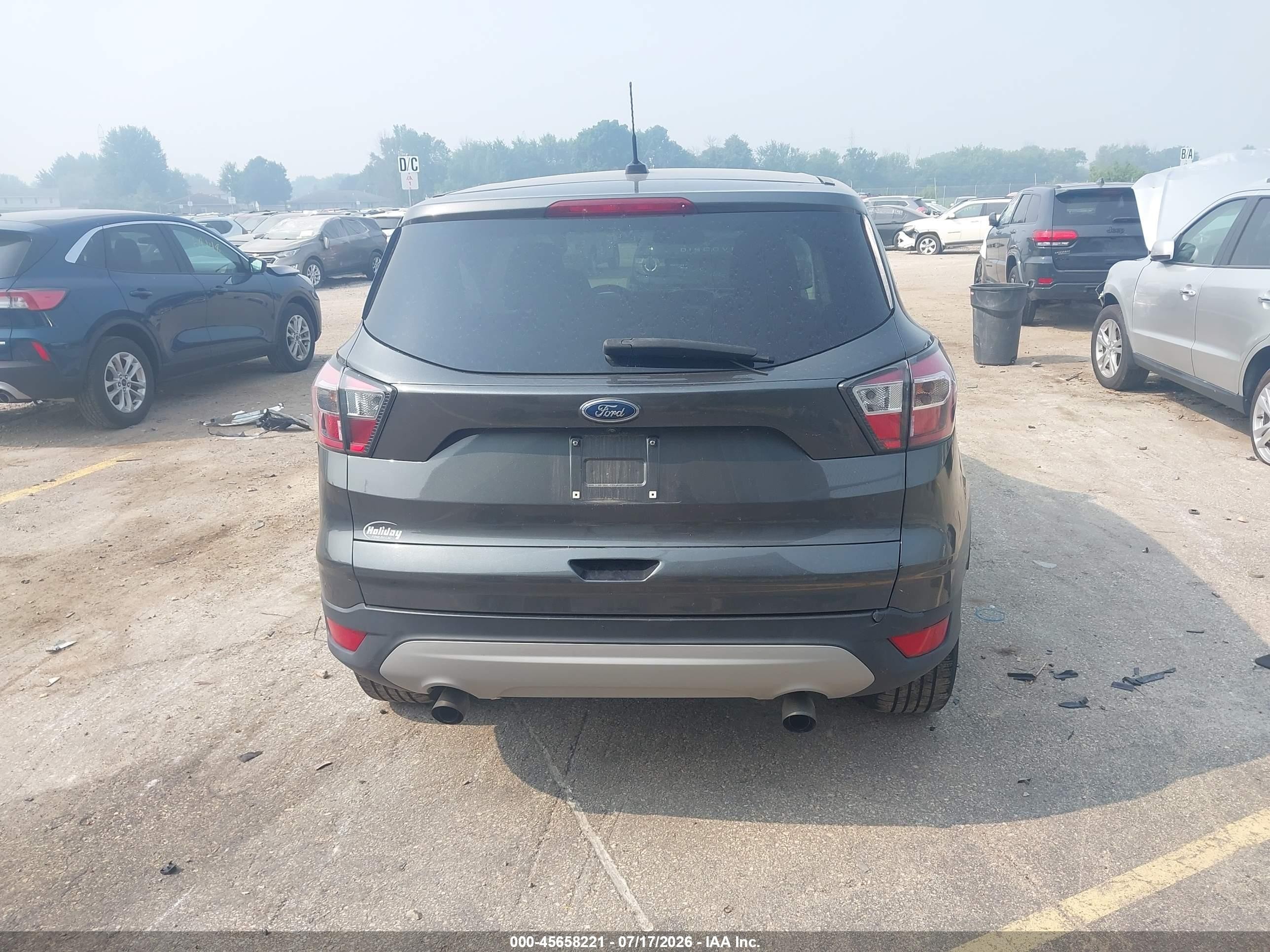 2017 Ford Escape Se Gray vin: 1FMCU0GD8HUA53572