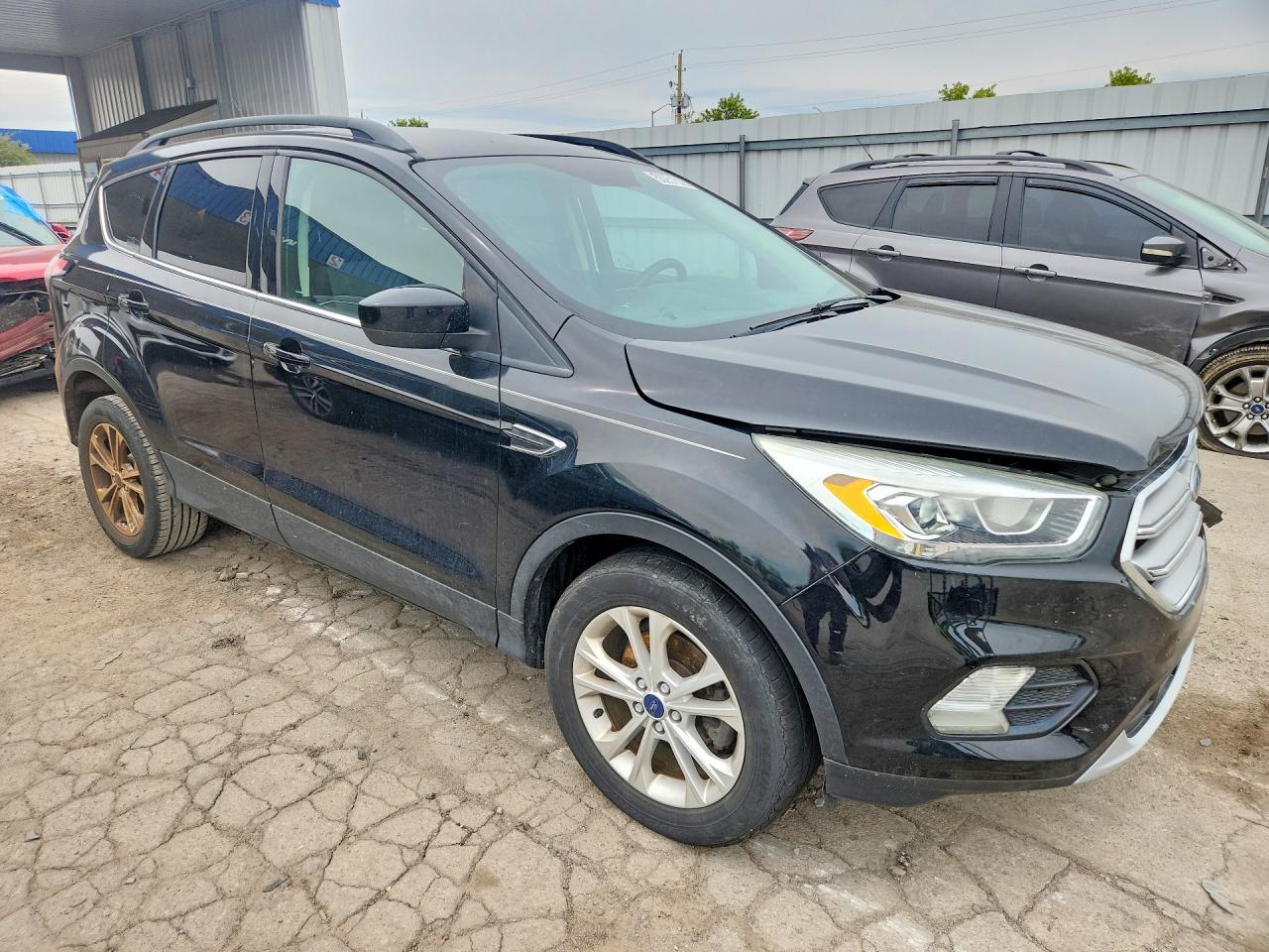 2017 Ford Escape Se Black vin: 1FMCU0GD8HUB20901