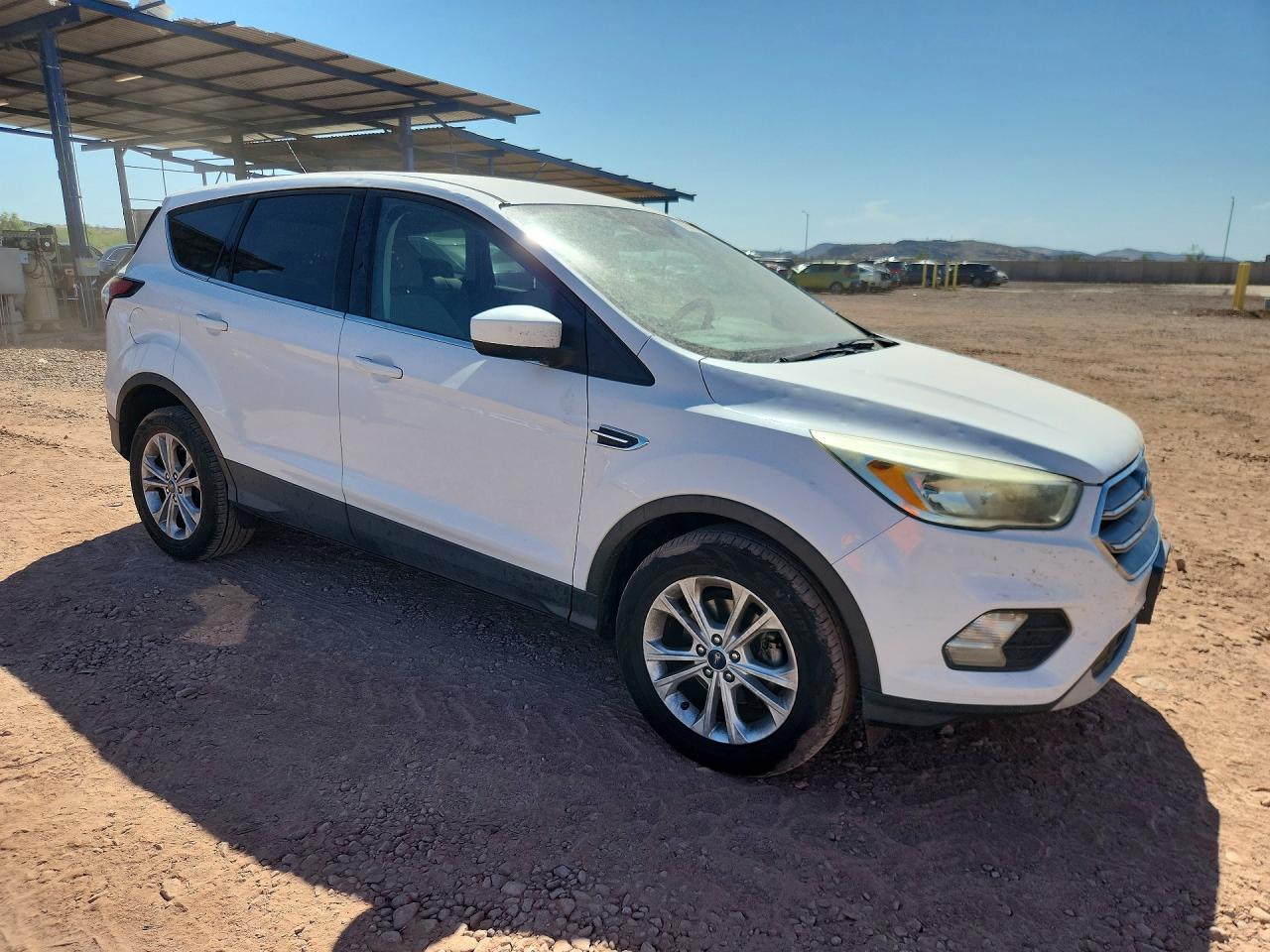 2017 Ford Escape Se White vin: 1FMCU0GD8HUC88201