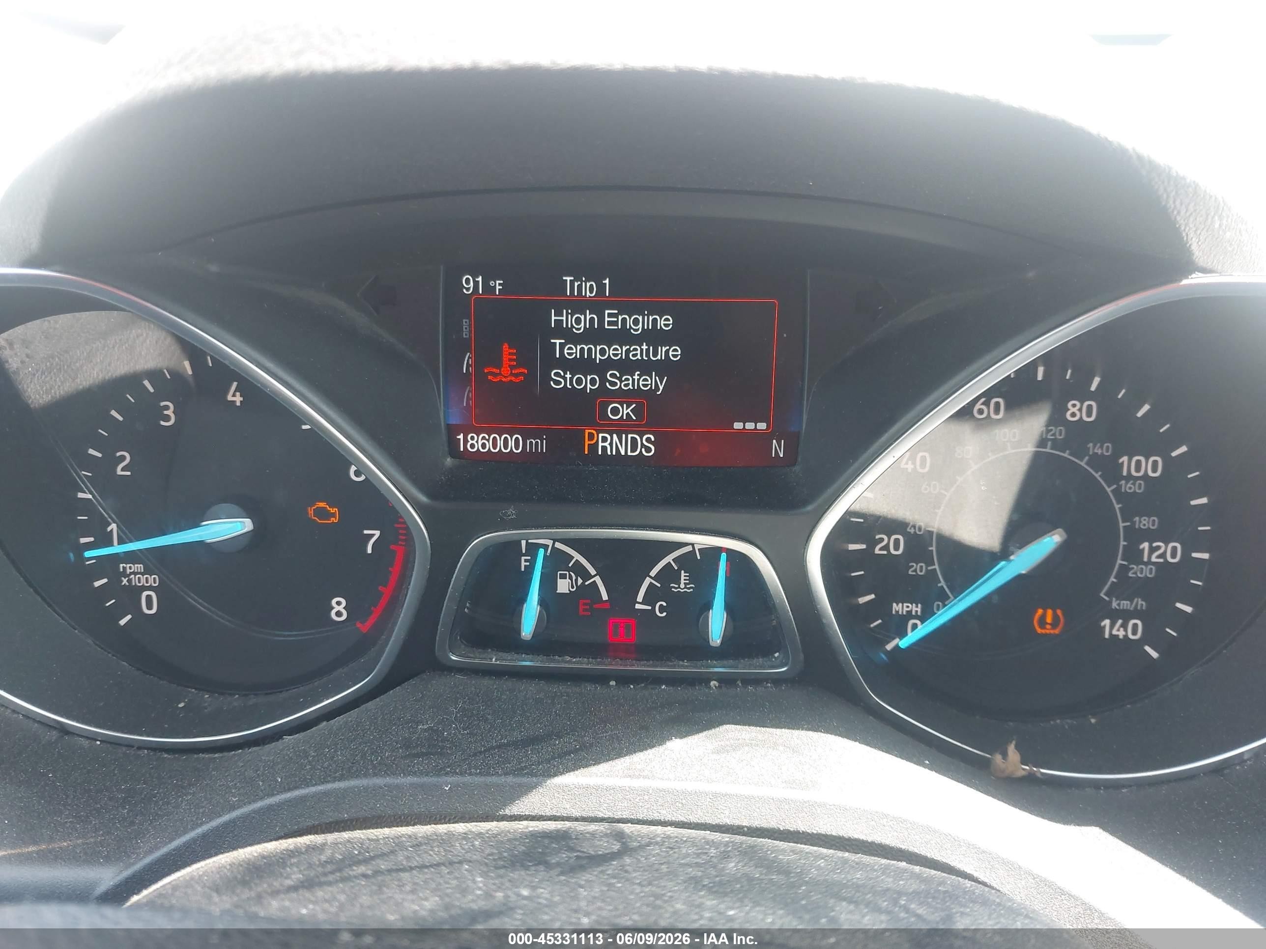 2018 Ford Escape Se Белый vin: 1FMCU0GD8JUA76162