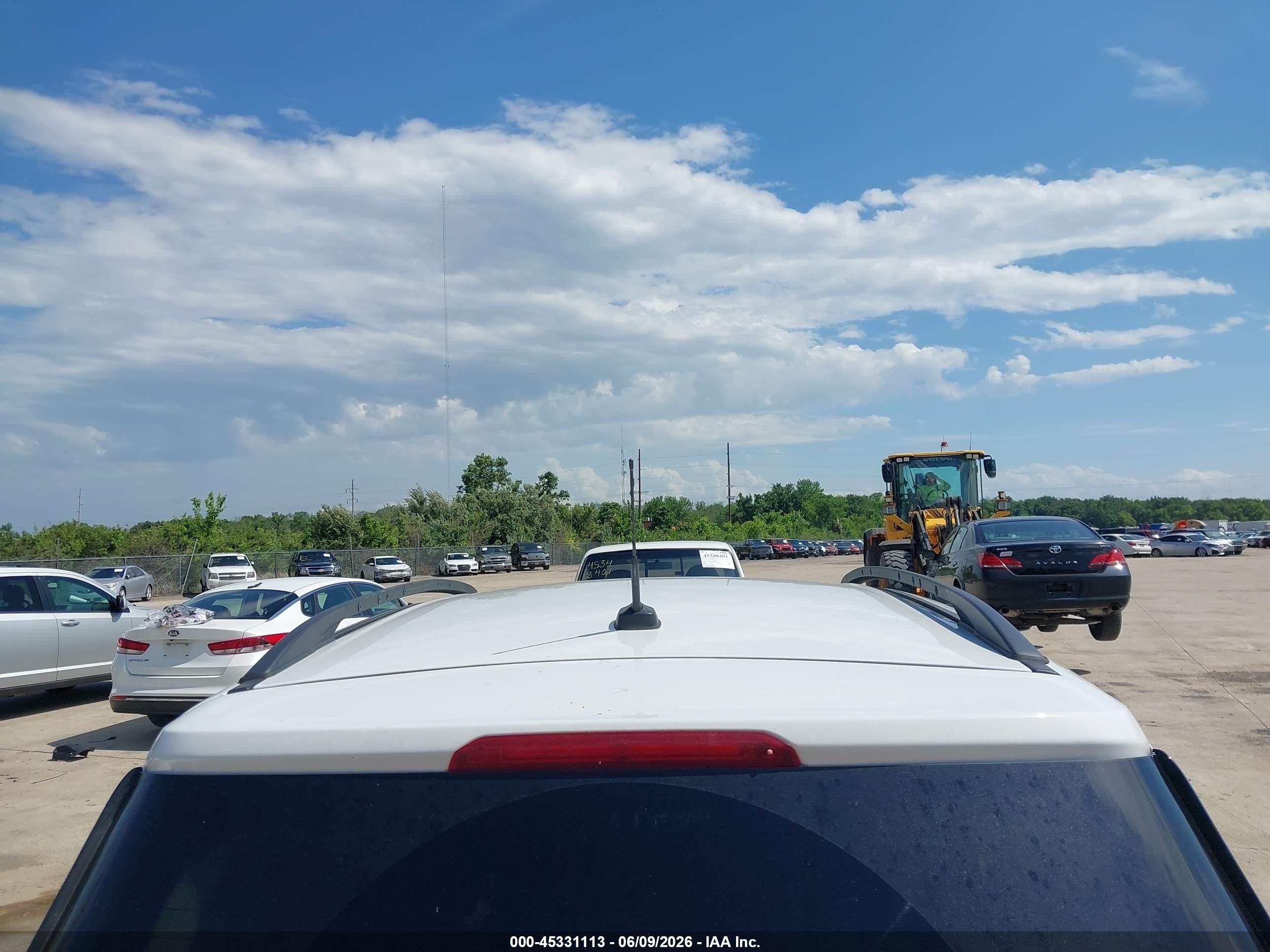 2018 Ford Escape Se Белый vin: 1FMCU0GD8JUA76162