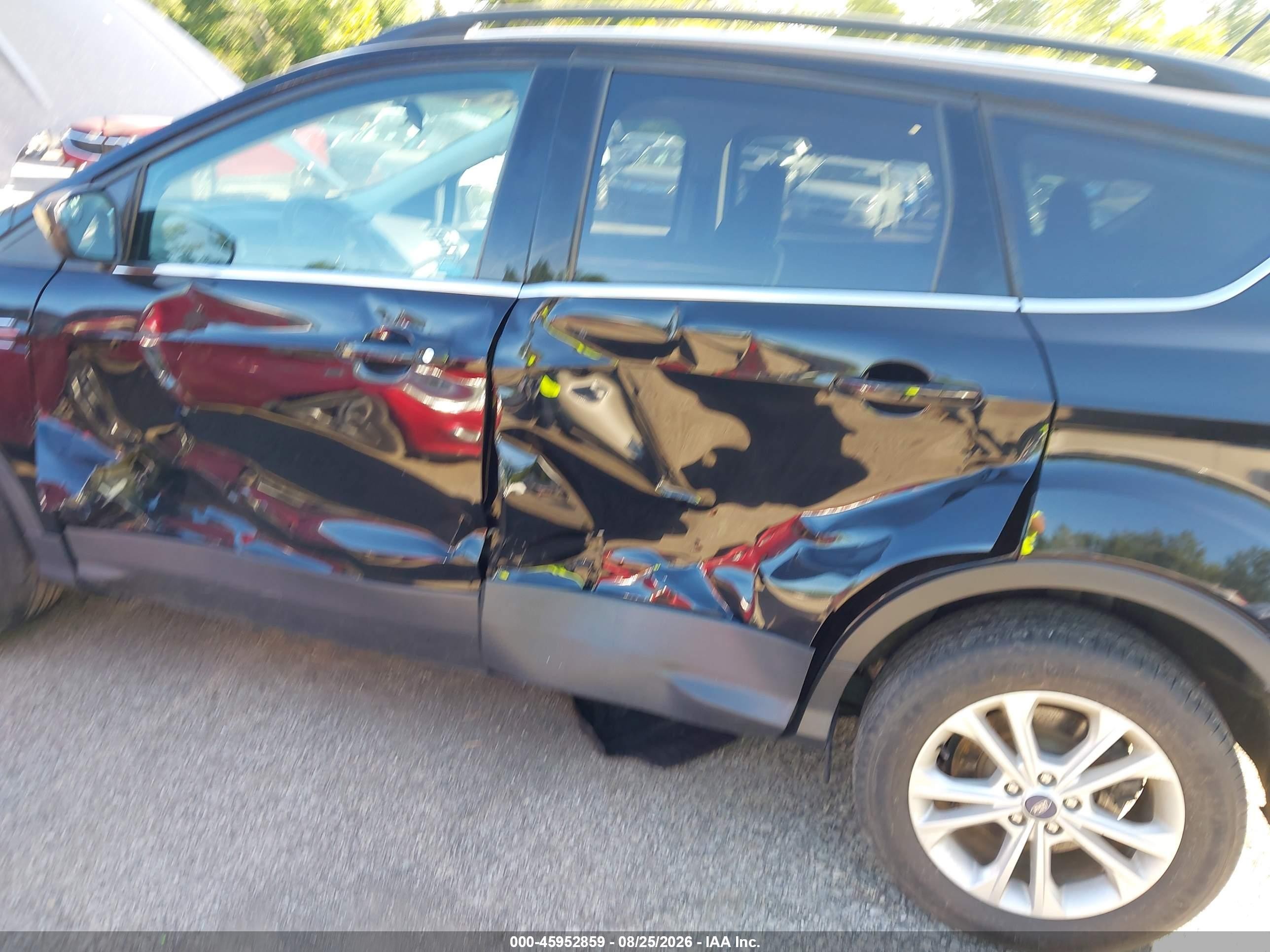 2018 Ford Escape Se Black vin: 1FMCU0GD8JUA78994