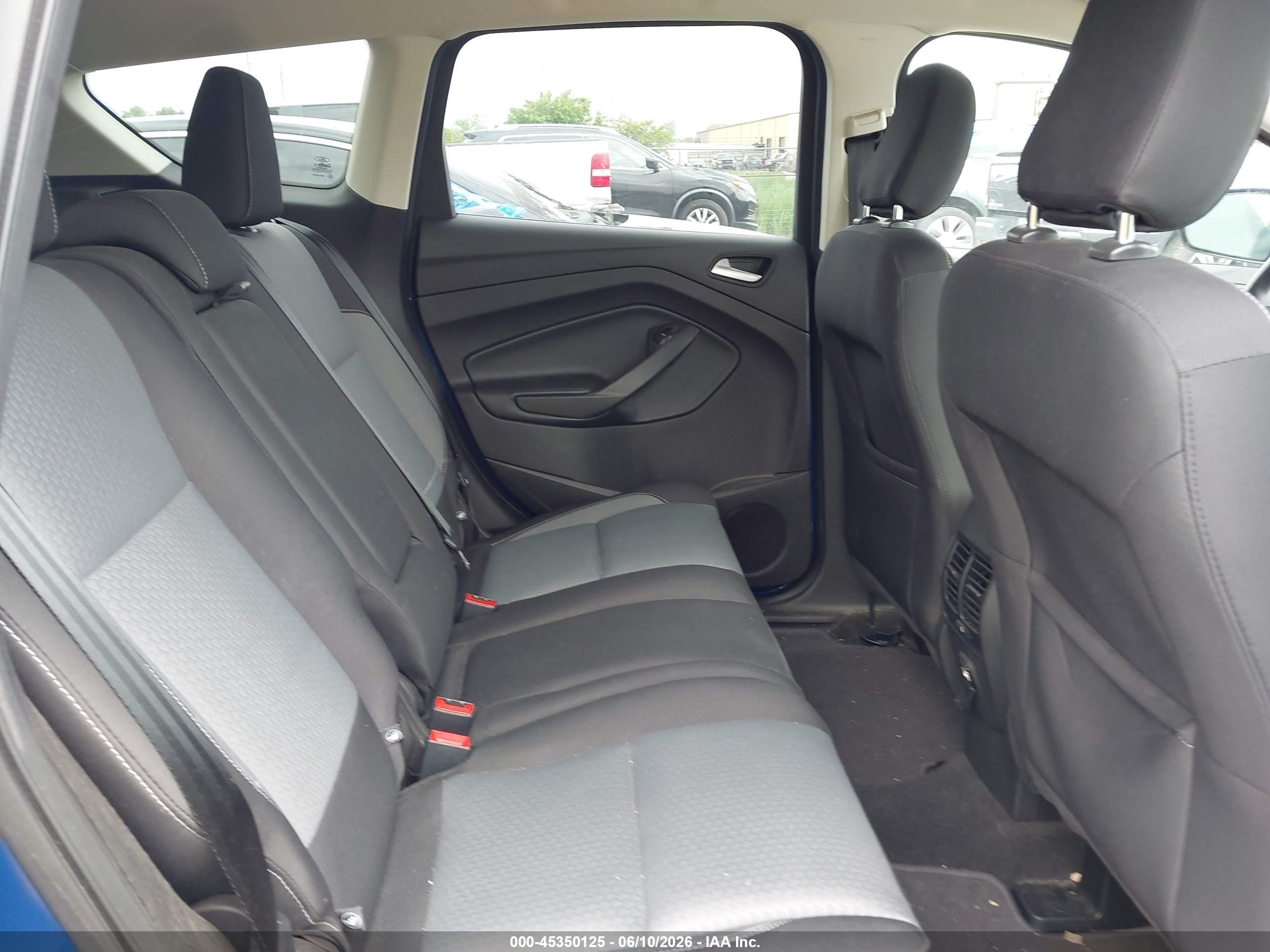 2018 Ford Escape Se Blue vin: 1FMCU0GD8JUB09080