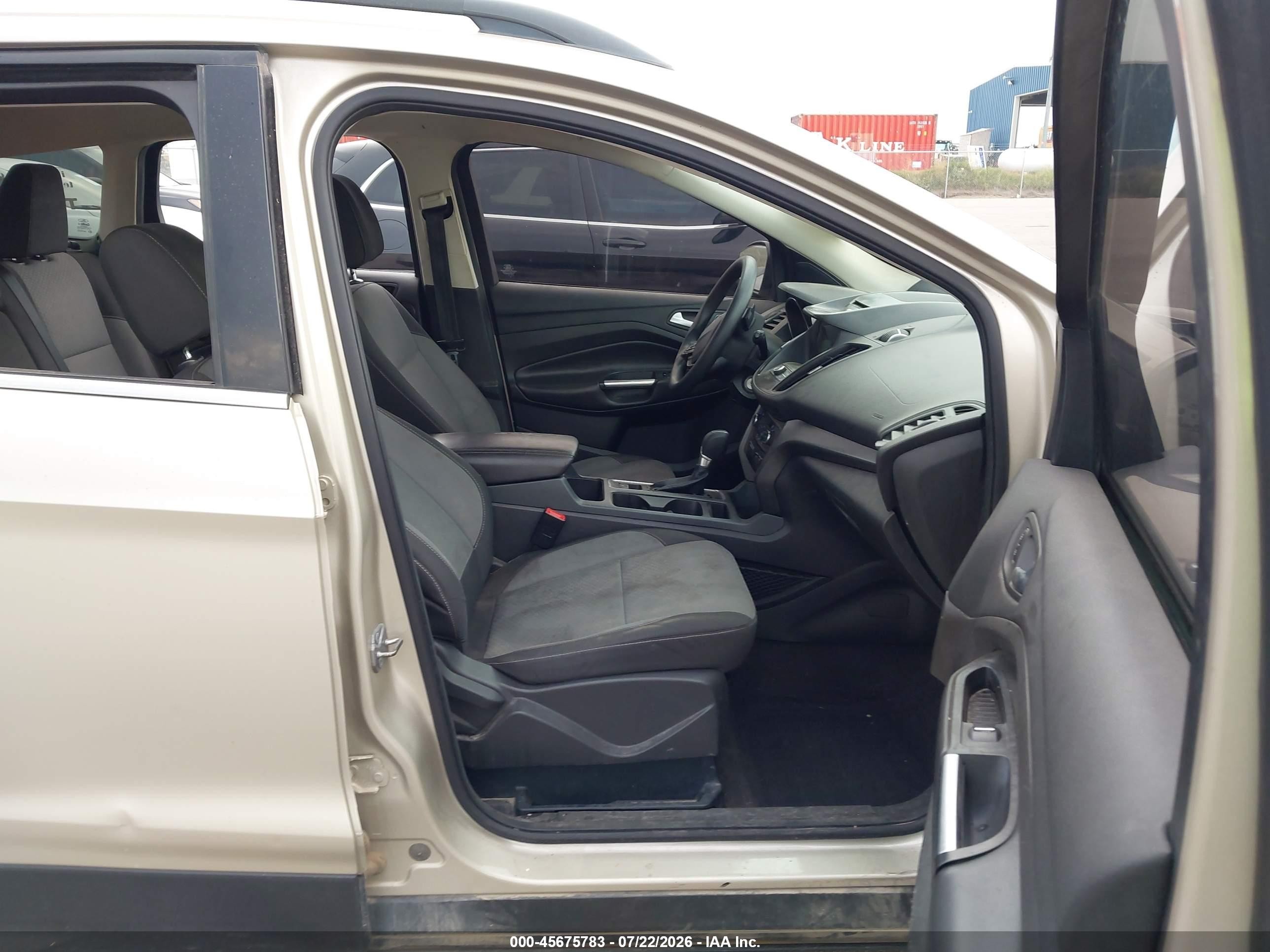 2017 Ford Escape Se Желто-коричневый vin: 1FMCU0GD9HUB80296