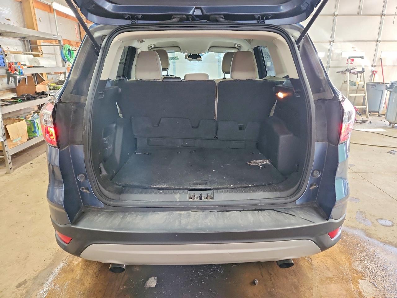 2018 Ford Escape Se Blue vin: 1FMCU0GD9JUC46898