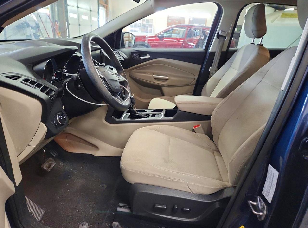 2018 Ford Escape Se Blue vin: 1FMCU0GD9JUC46898
