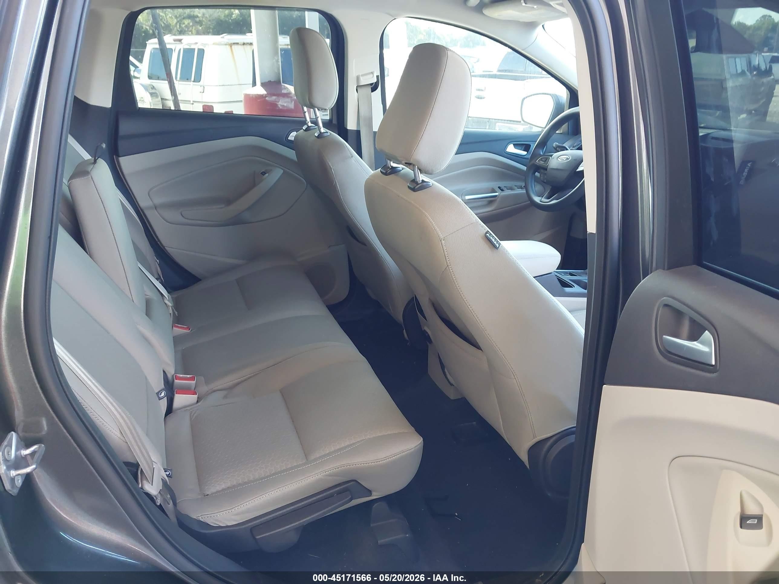 2018 Ford Escape Se Gray vin: 1FMCU0GD9JUD15153