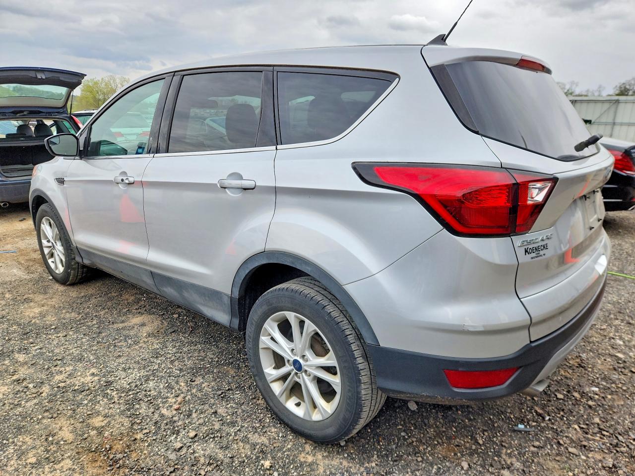2019 Ford Escape Se Silver vin: 1FMCU0GD9KUA03884