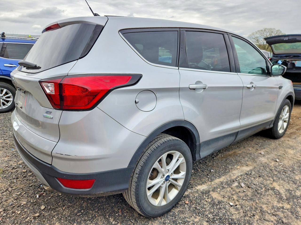 2019 Ford Escape Se Silver vin: 1FMCU0GD9KUA03884