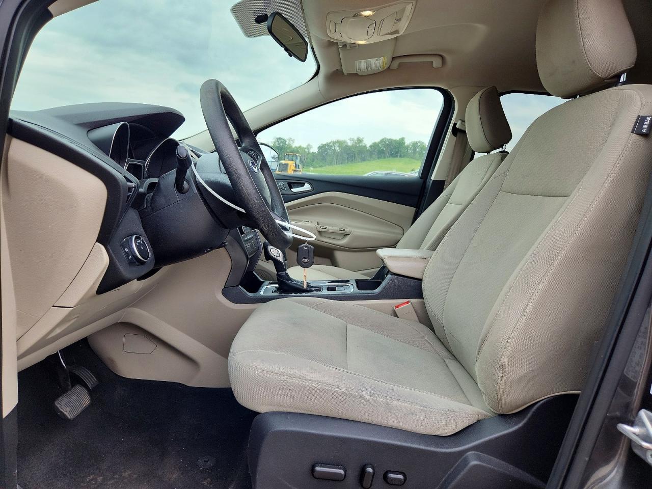2018 Ford Escape Se Gray vin: 1FMCU0GDXJUD07126