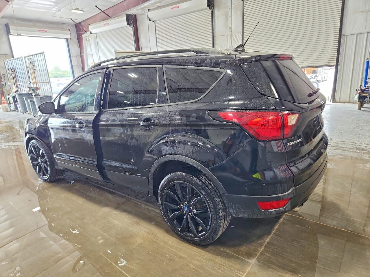 2019 Ford Escape Se Black vin: 1FMCU0GDXKUA54147