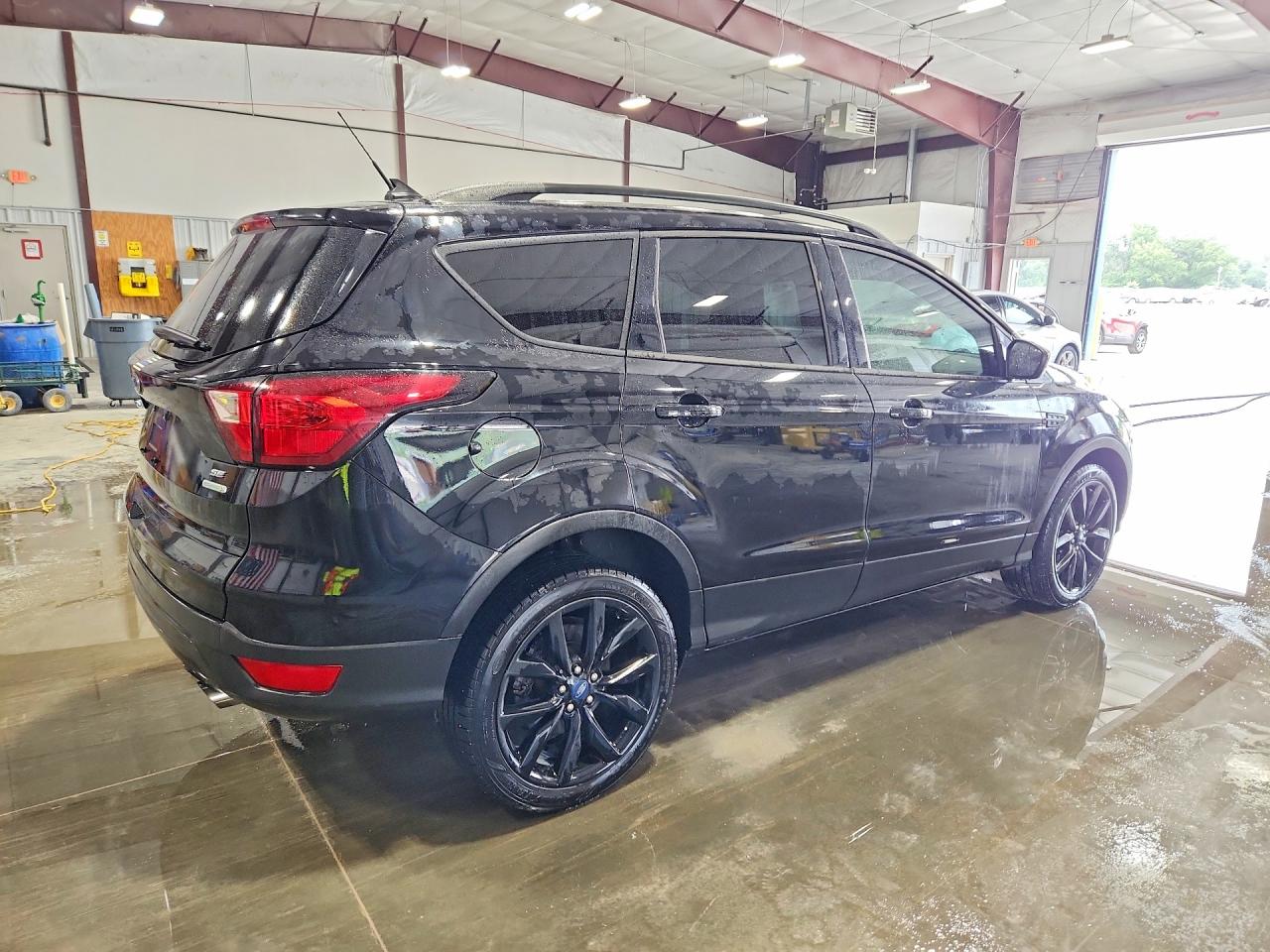 2019 Ford Escape Se Black vin: 1FMCU0GDXKUA54147