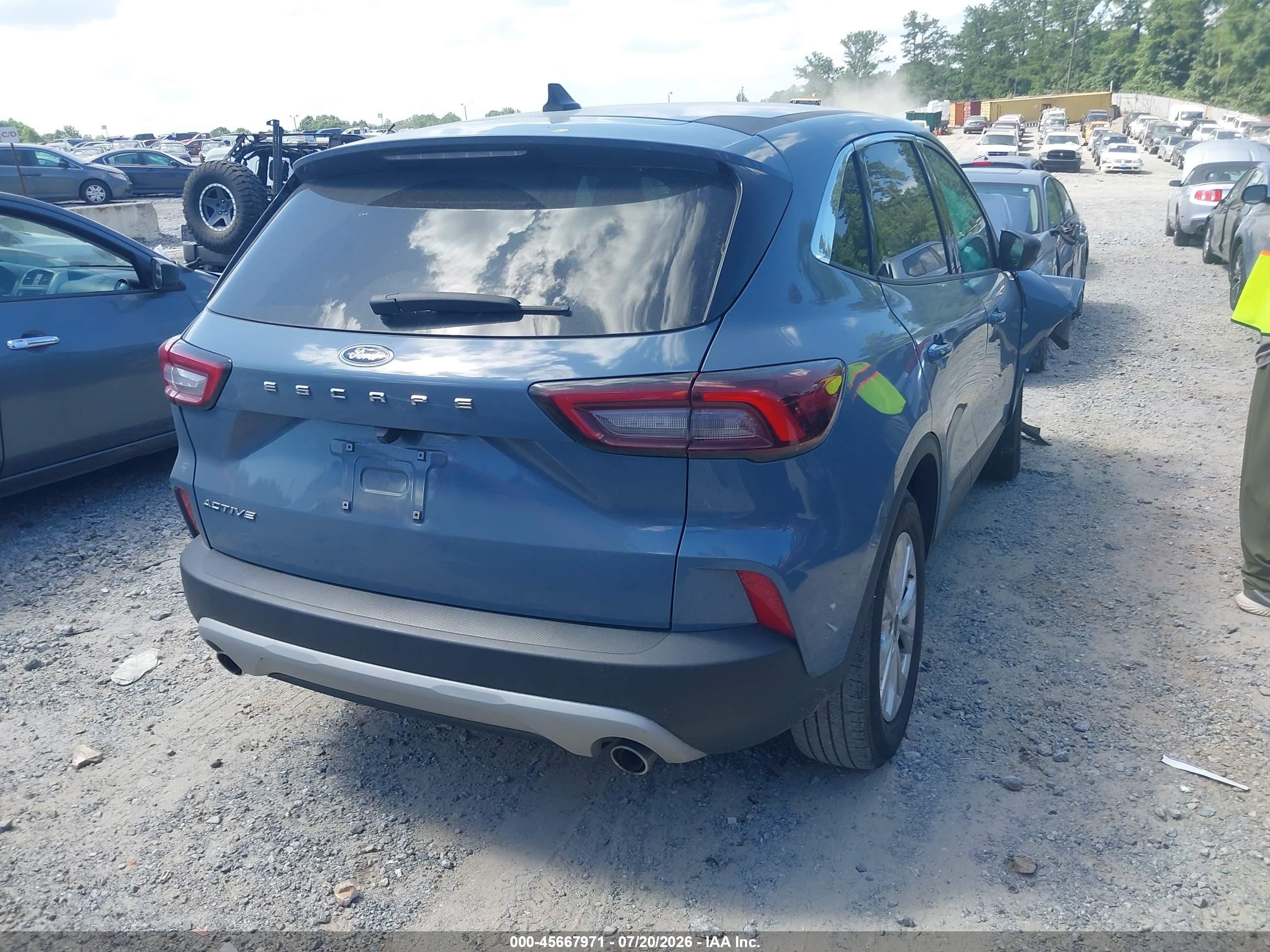 2024 Ford Escape Active Blue vin: 1FMCU0GN2RUB13839
