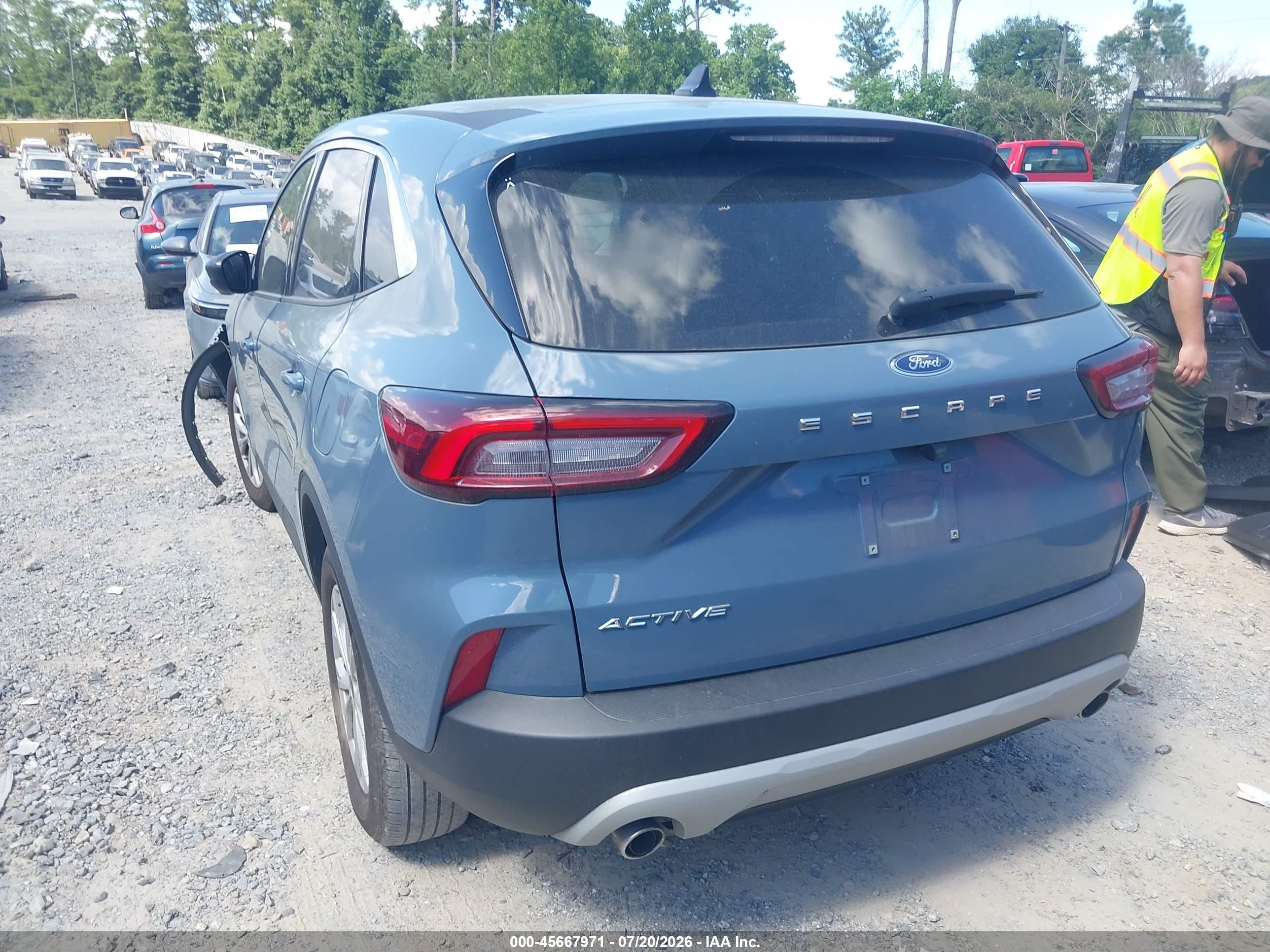 2024 Ford Escape Active Blue vin: 1FMCU0GN2RUB13839