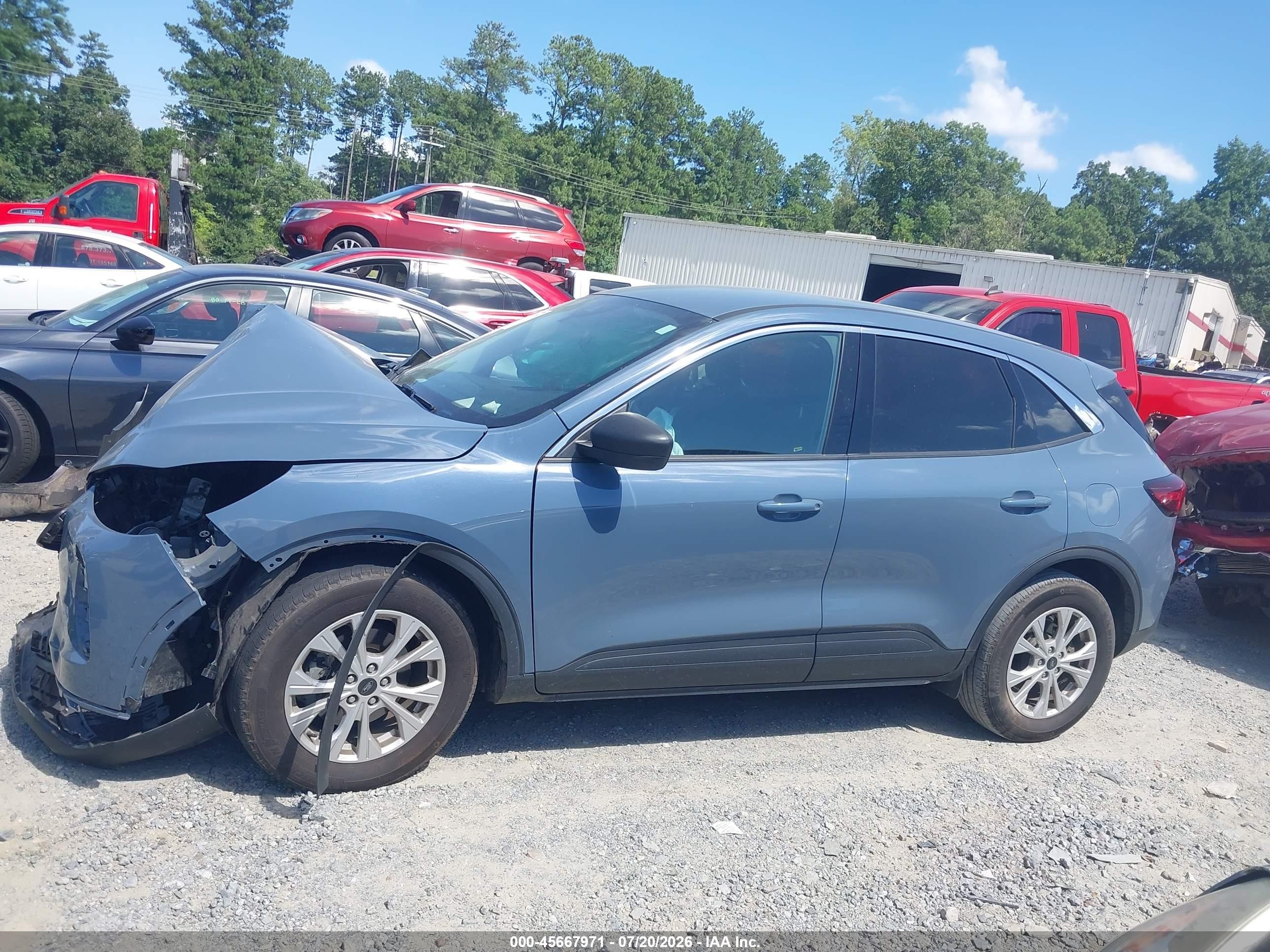 2024 Ford Escape Active Blue vin: 1FMCU0GN2RUB13839