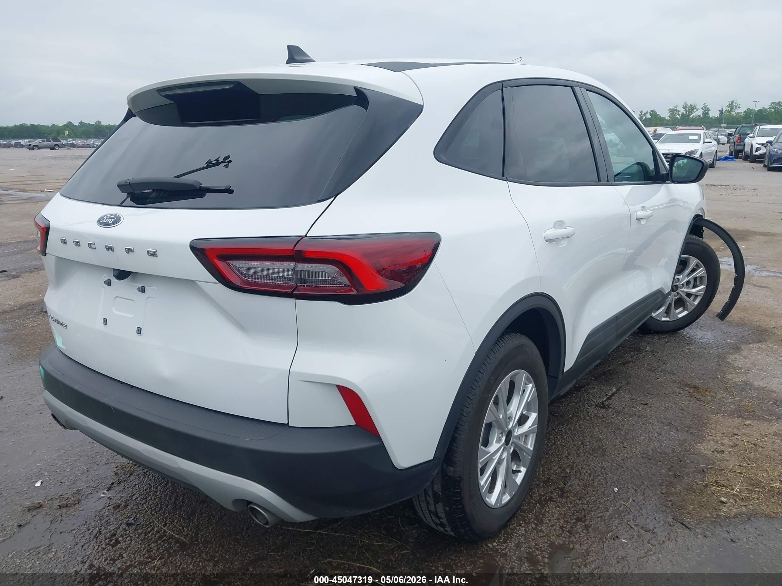 2025 Ford Escape Active White vin: 1FMCU0GN2SUB17251