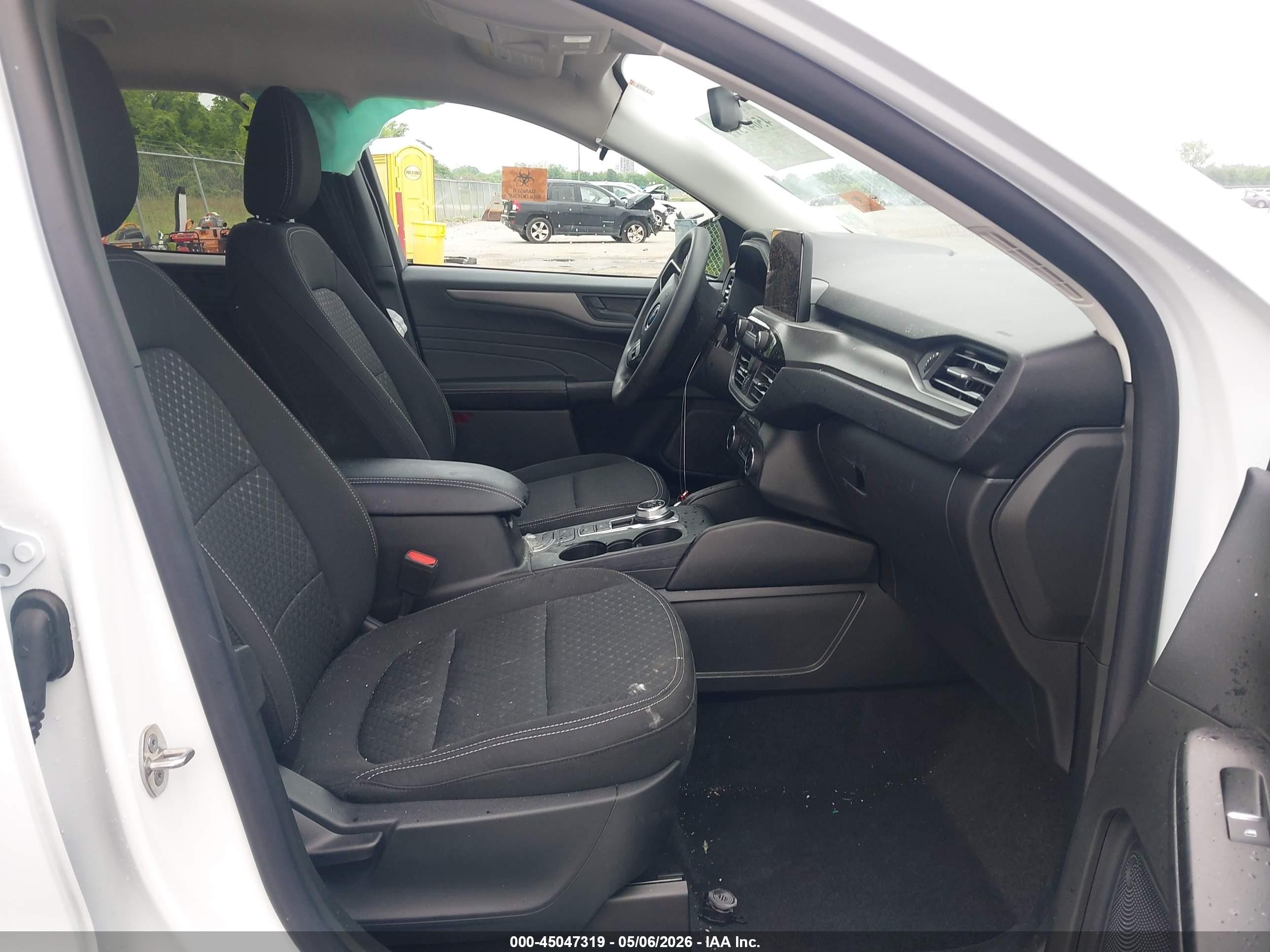 2025 Ford Escape Active White vin: 1FMCU0GN2SUB17251