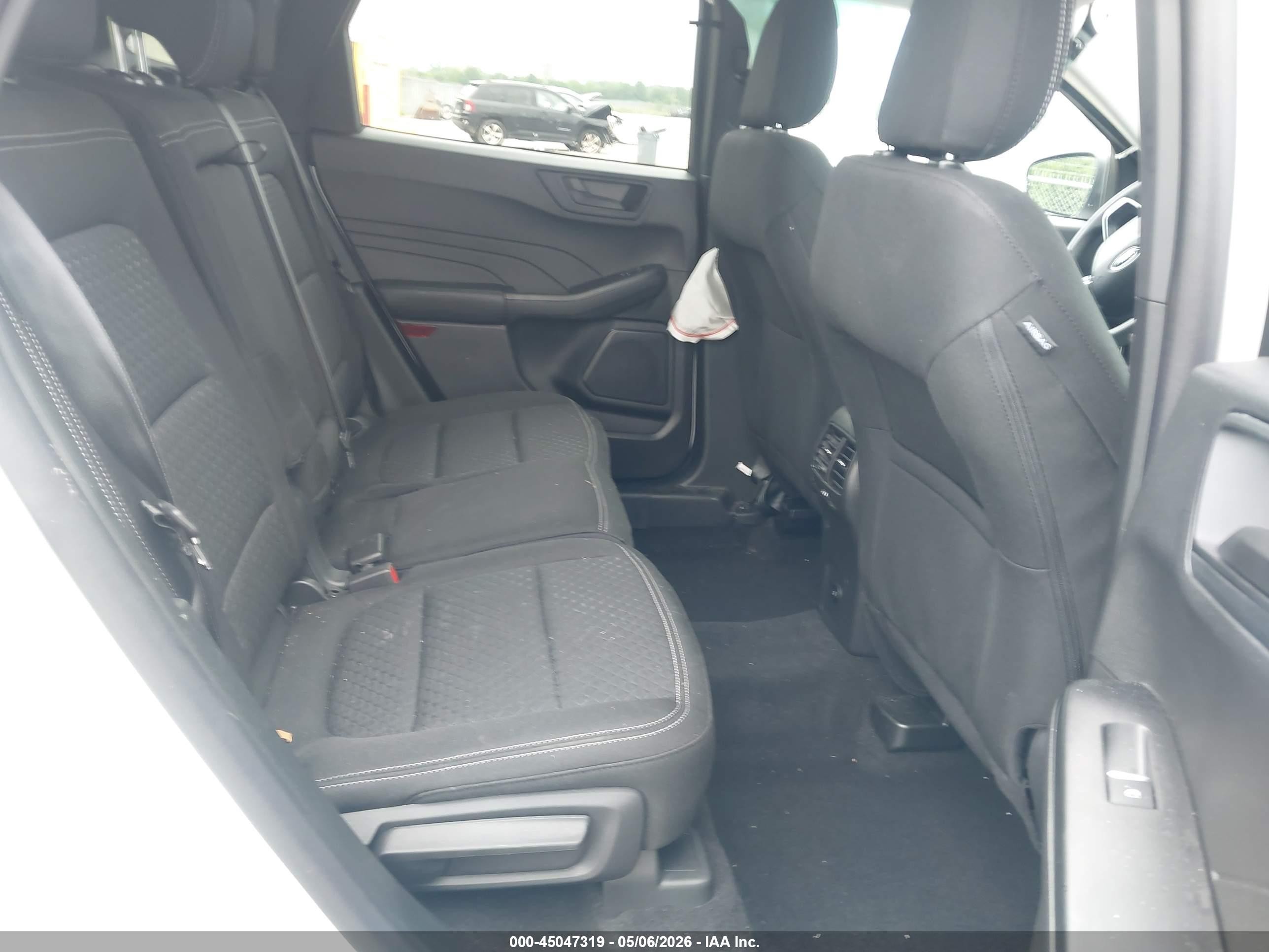 2025 Ford Escape Active White vin: 1FMCU0GN2SUB17251