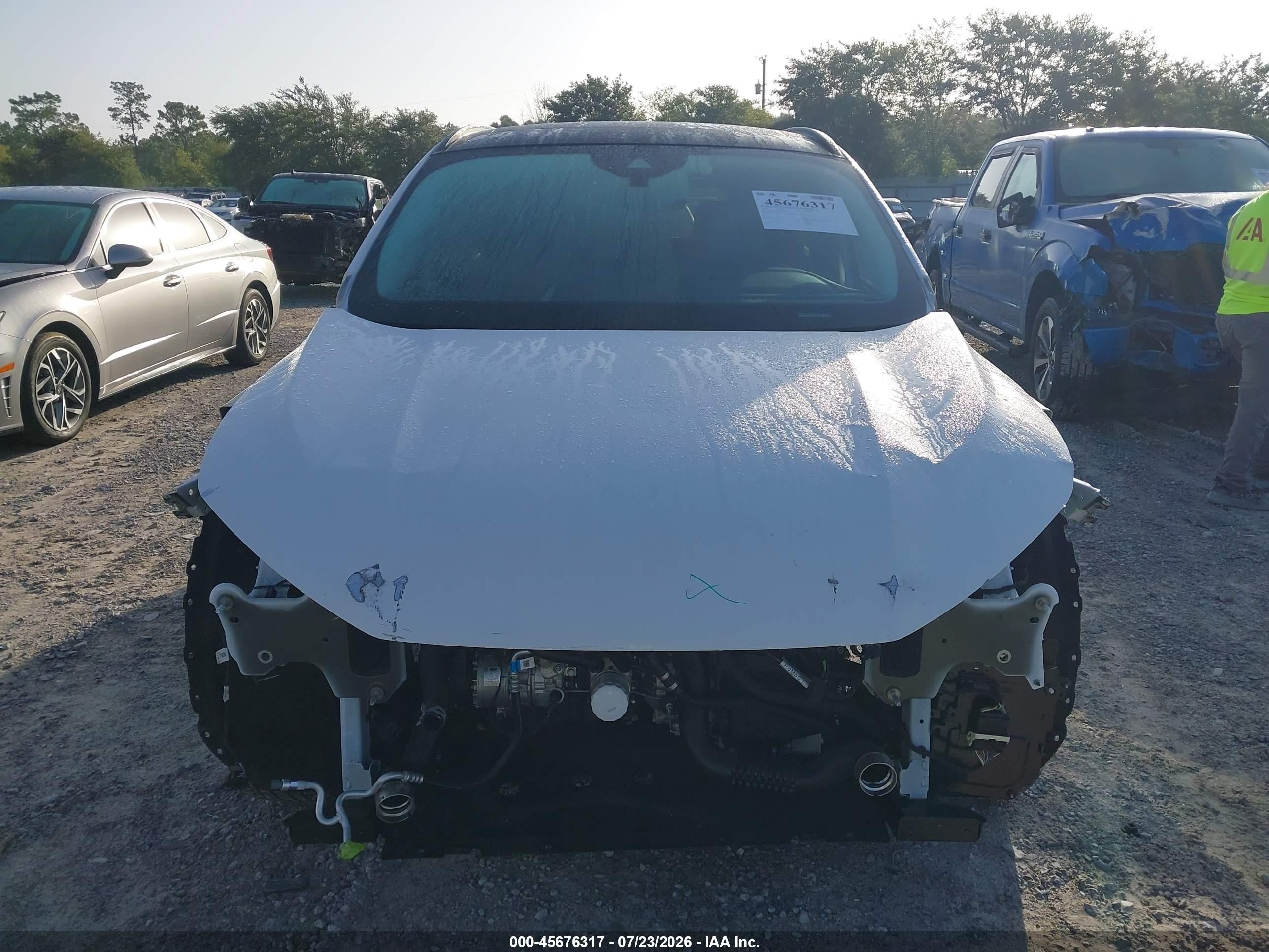 2024 Ford Escape Active White vin: 1FMCU0GN3RUB55369