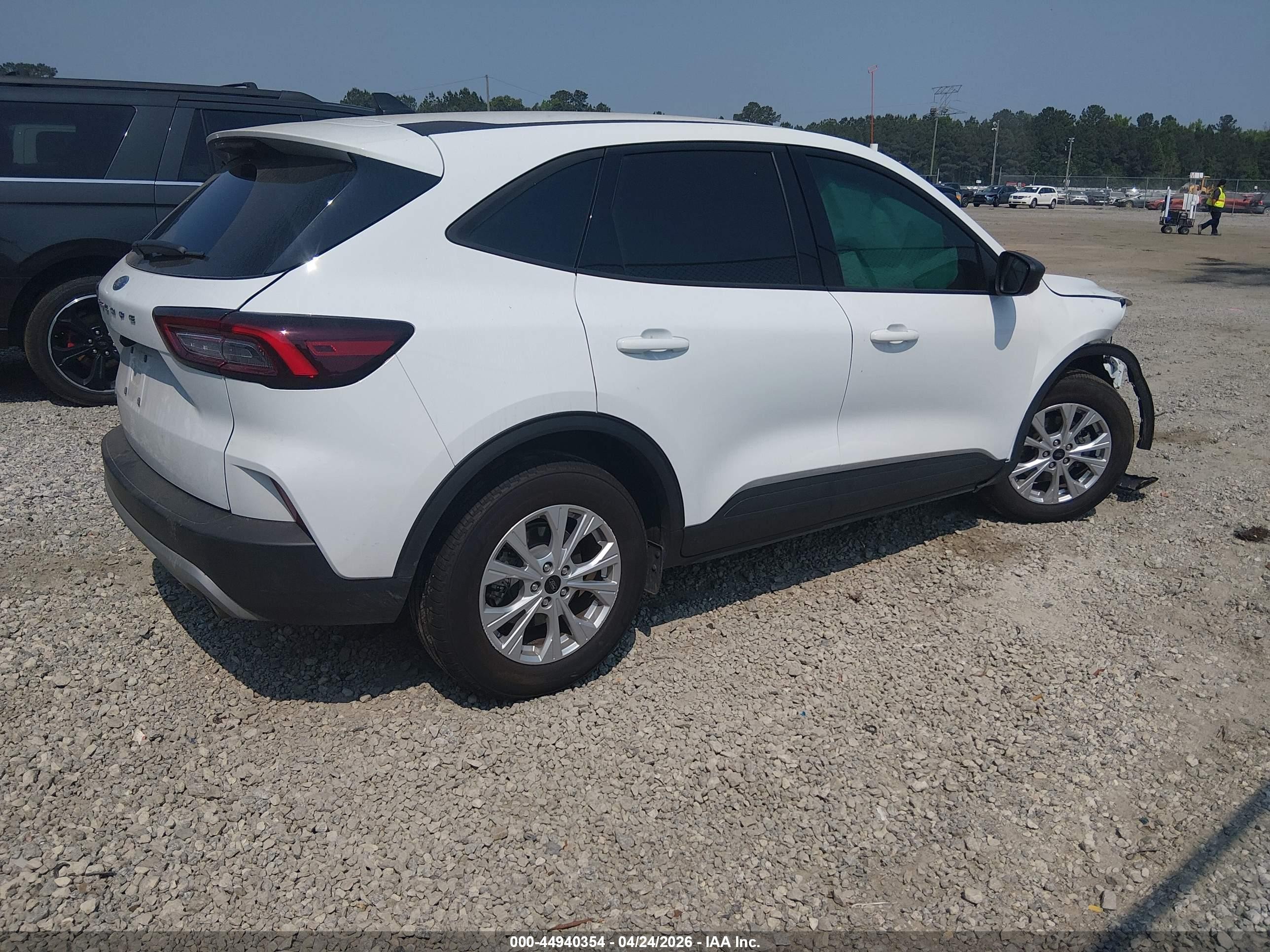2025 Ford Escape Active White vin: 1FMCU0GN8SUB66910