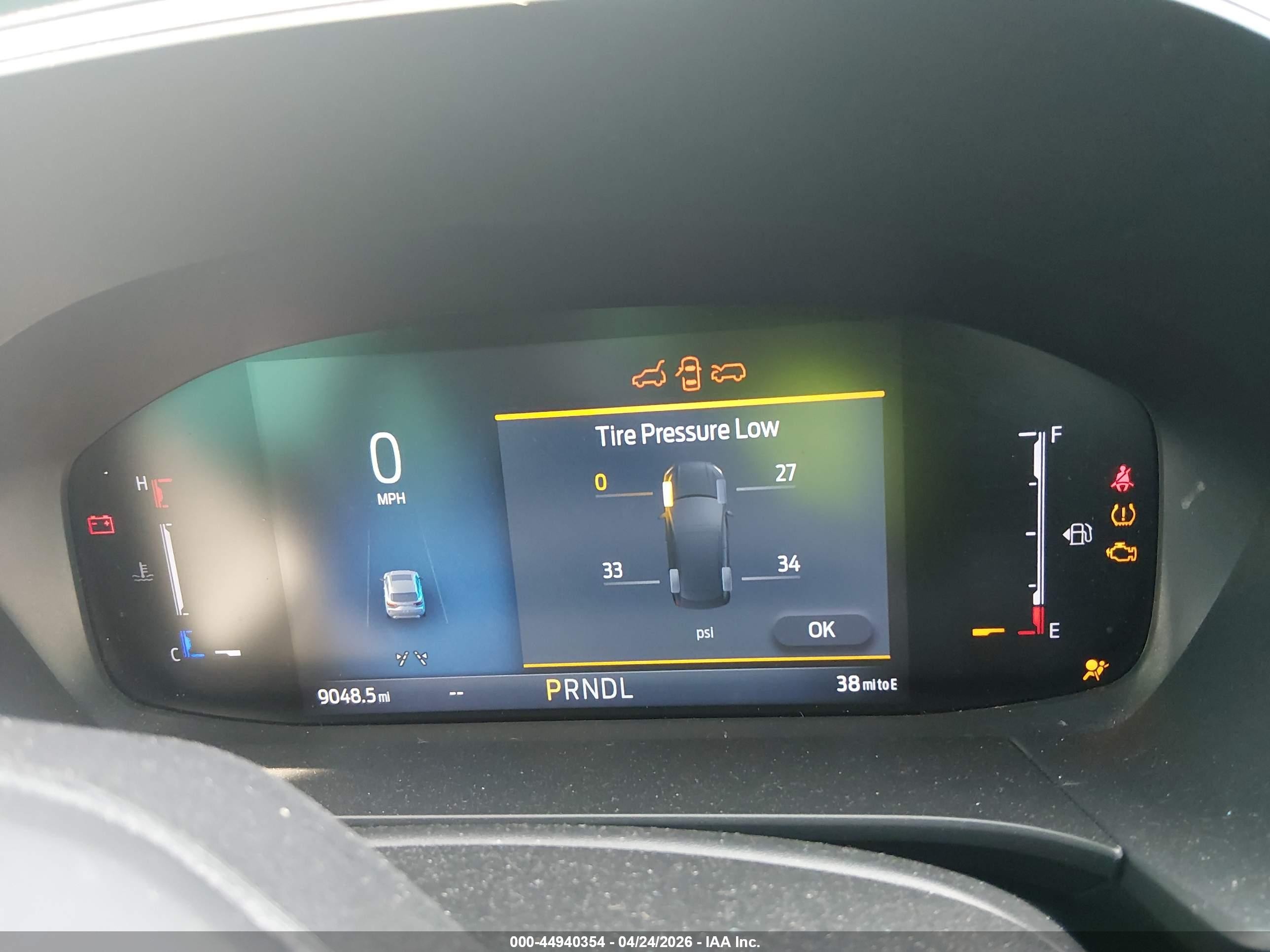 2025 Ford Escape Active White vin: 1FMCU0GN8SUB66910