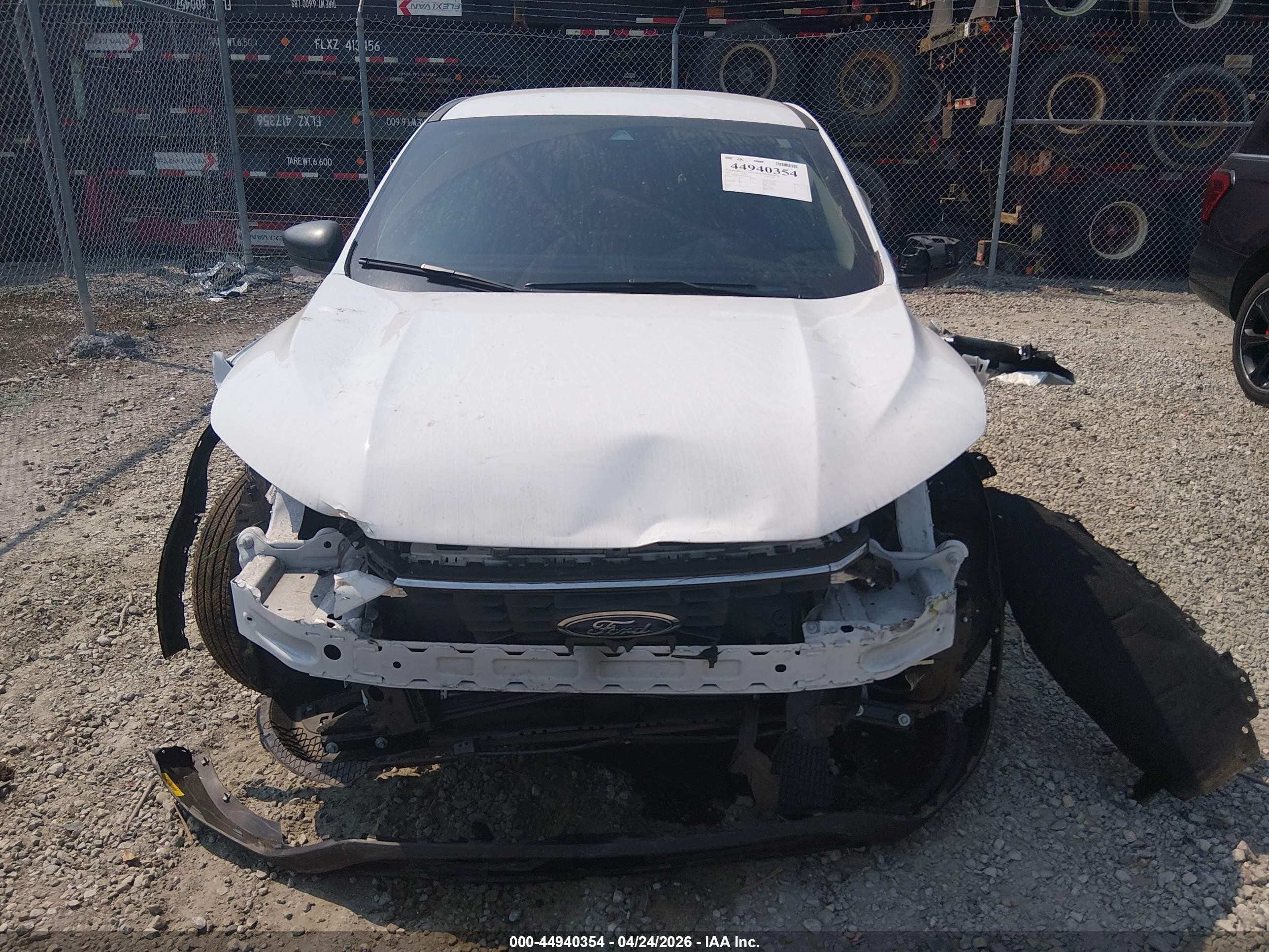 2025 Ford Escape Active White vin: 1FMCU0GN8SUB66910