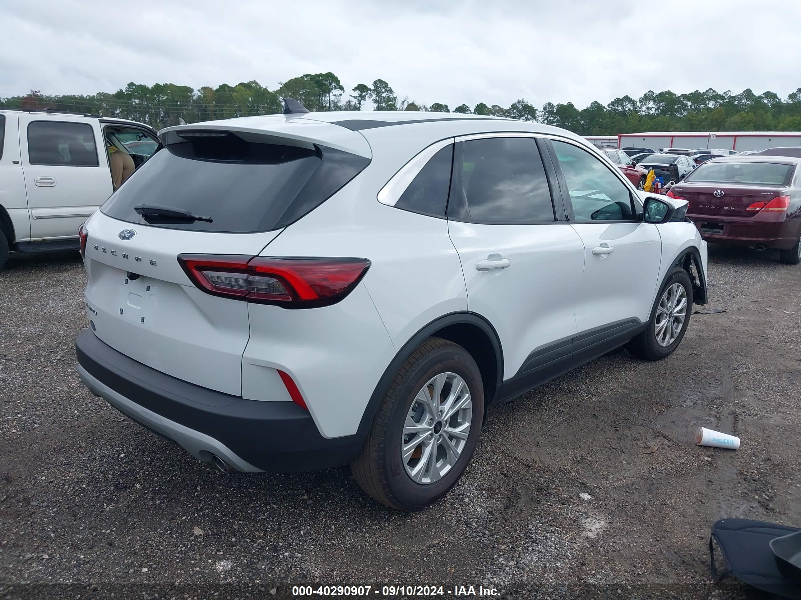 2024 Ford Escape Active White vin: 1FMCU0GNXRUB07996