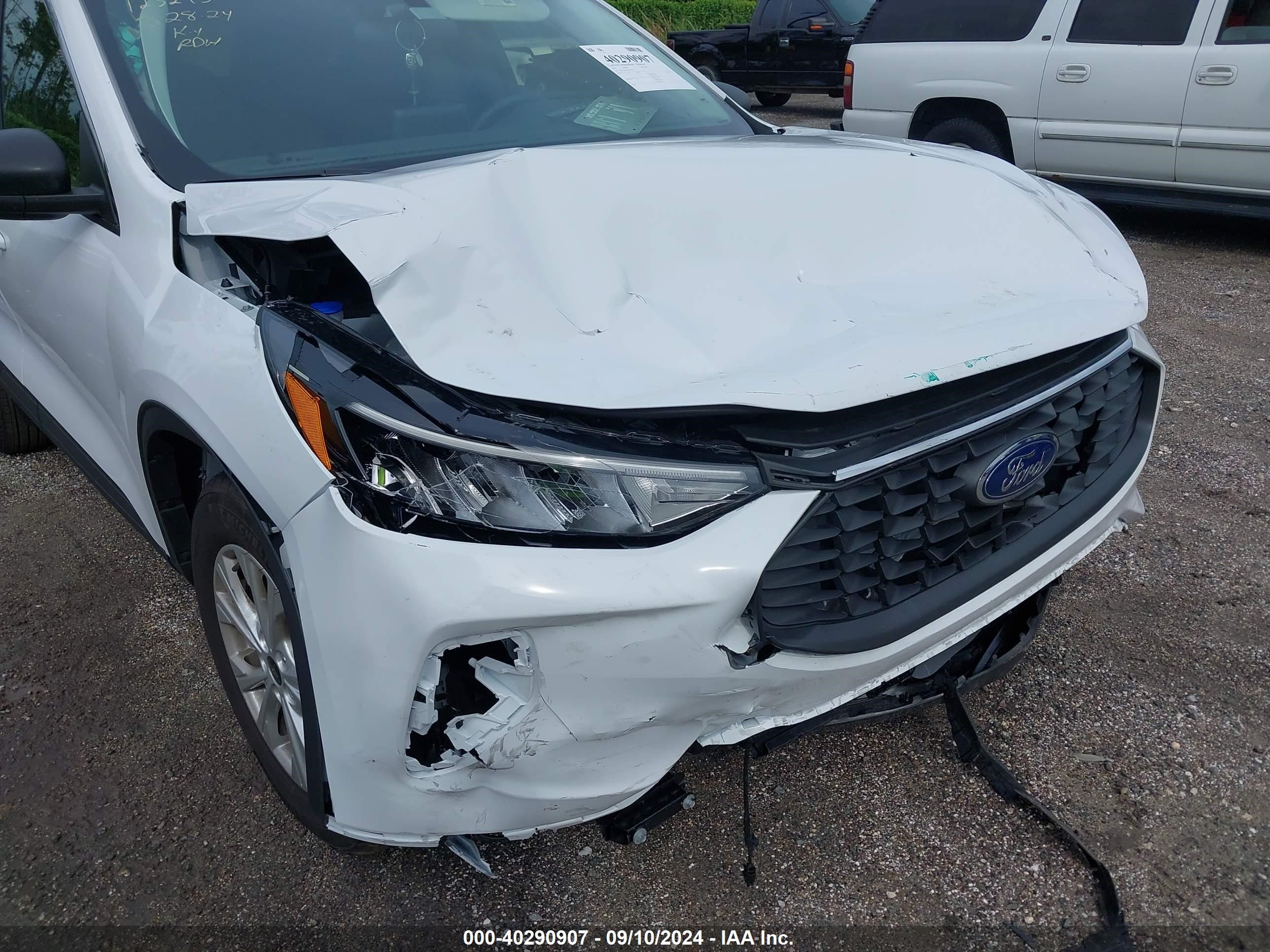 2024 Ford Escape Active White vin: 1FMCU0GNXRUB07996