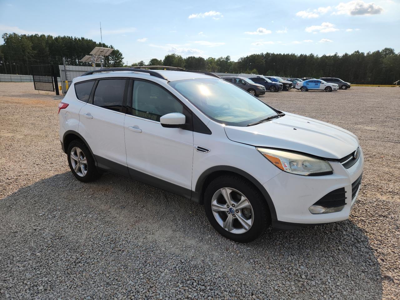 2013 Ford Escape Se White vin: 1FMCU0GX0DUC98435