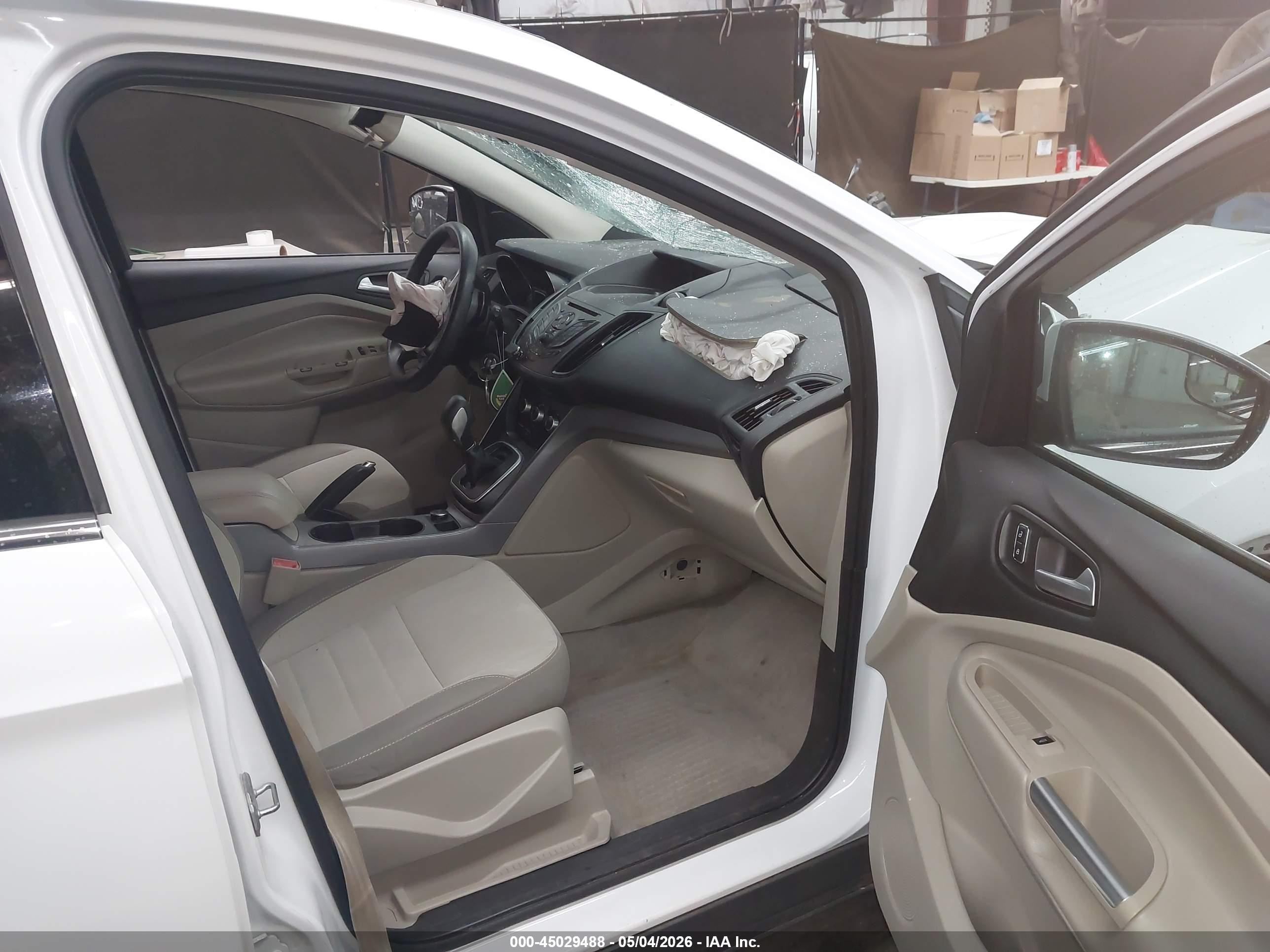 2014 Ford Escape Se White vin: 1FMCU0GX0EUA19079