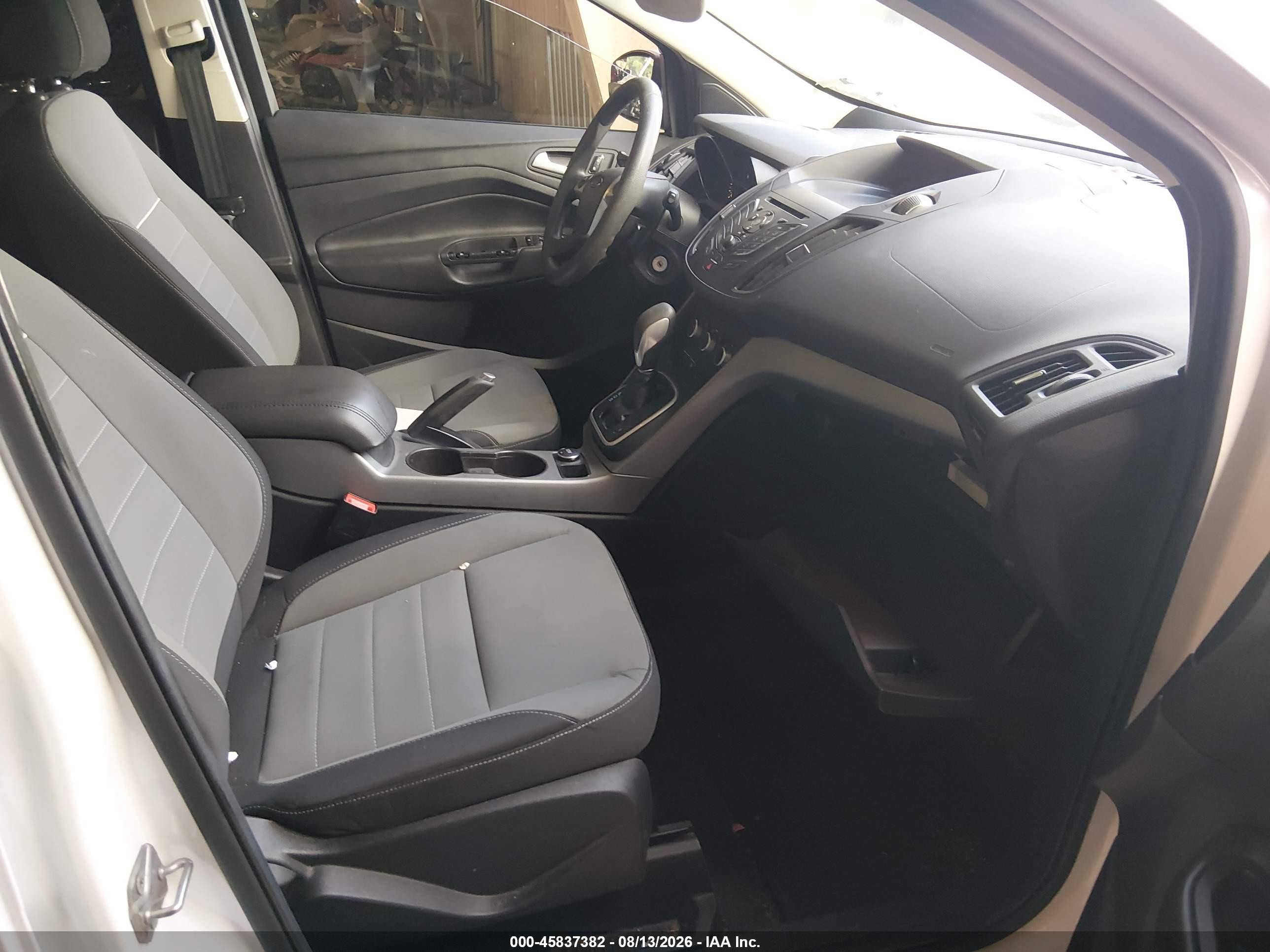 2014 Ford Escape Se White vin: 1FMCU0GX0EUB65417