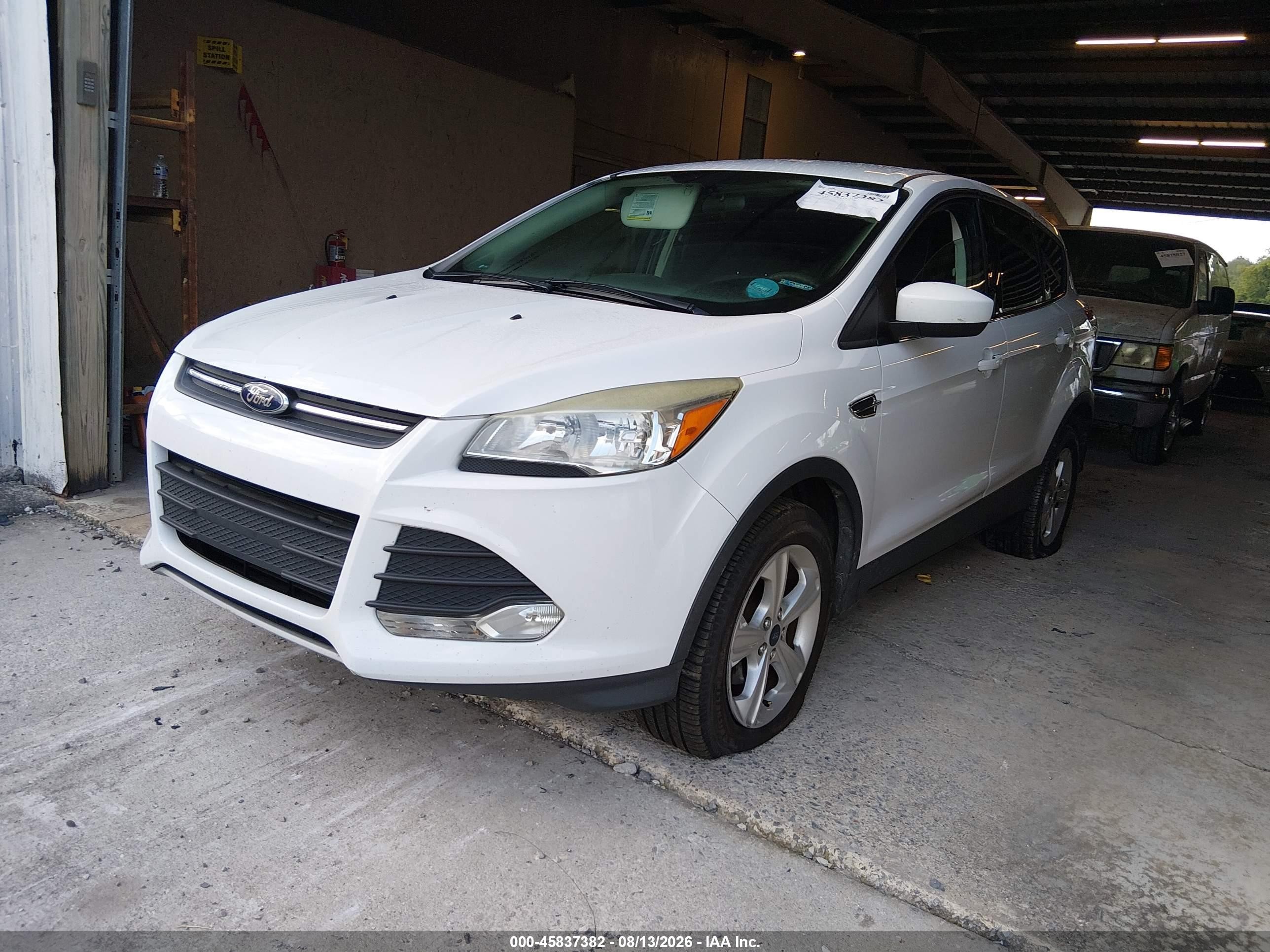 2014 Ford Escape Se White vin: 1FMCU0GX0EUB65417