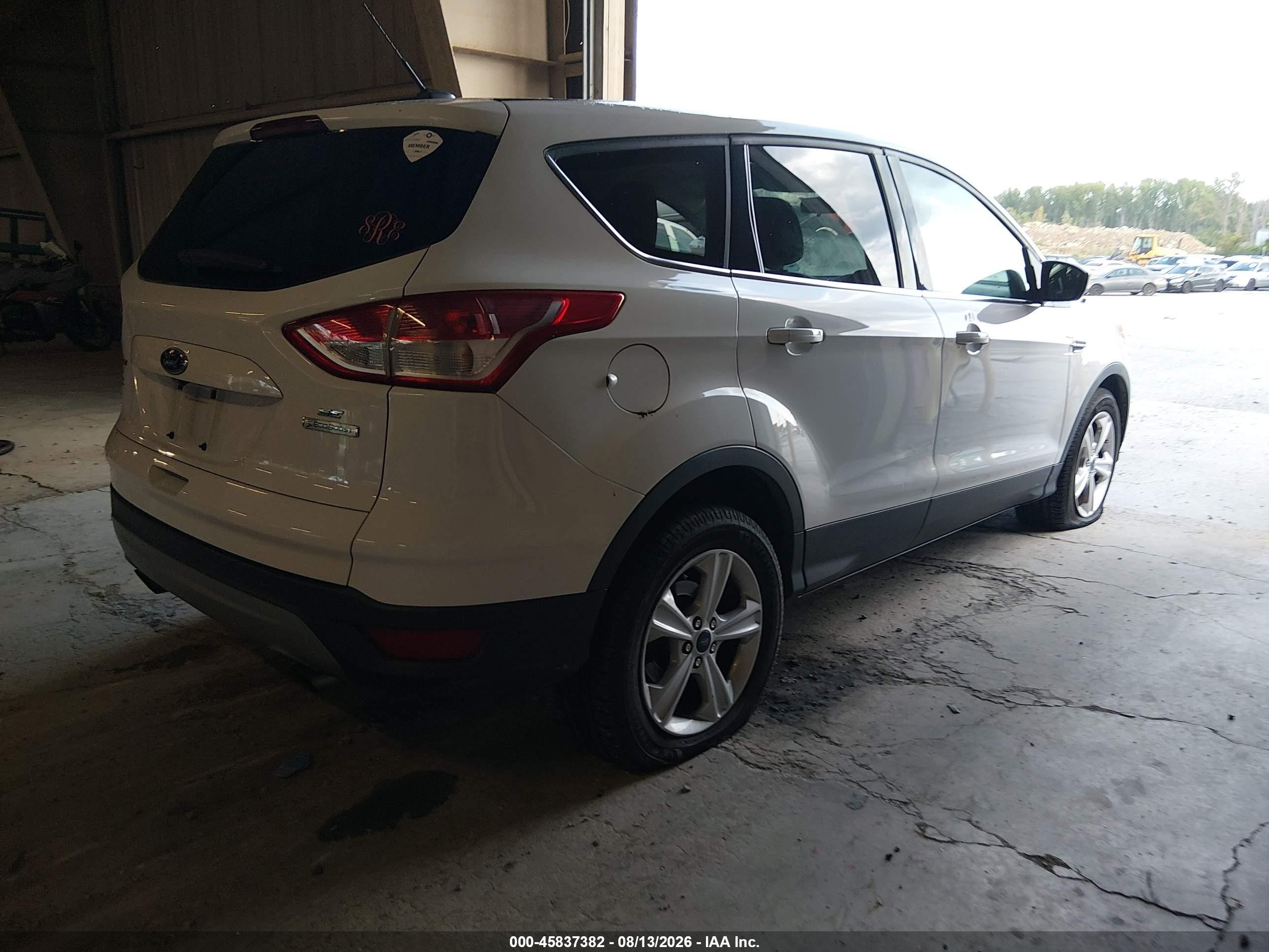 2014 Ford Escape Se White vin: 1FMCU0GX0EUB65417