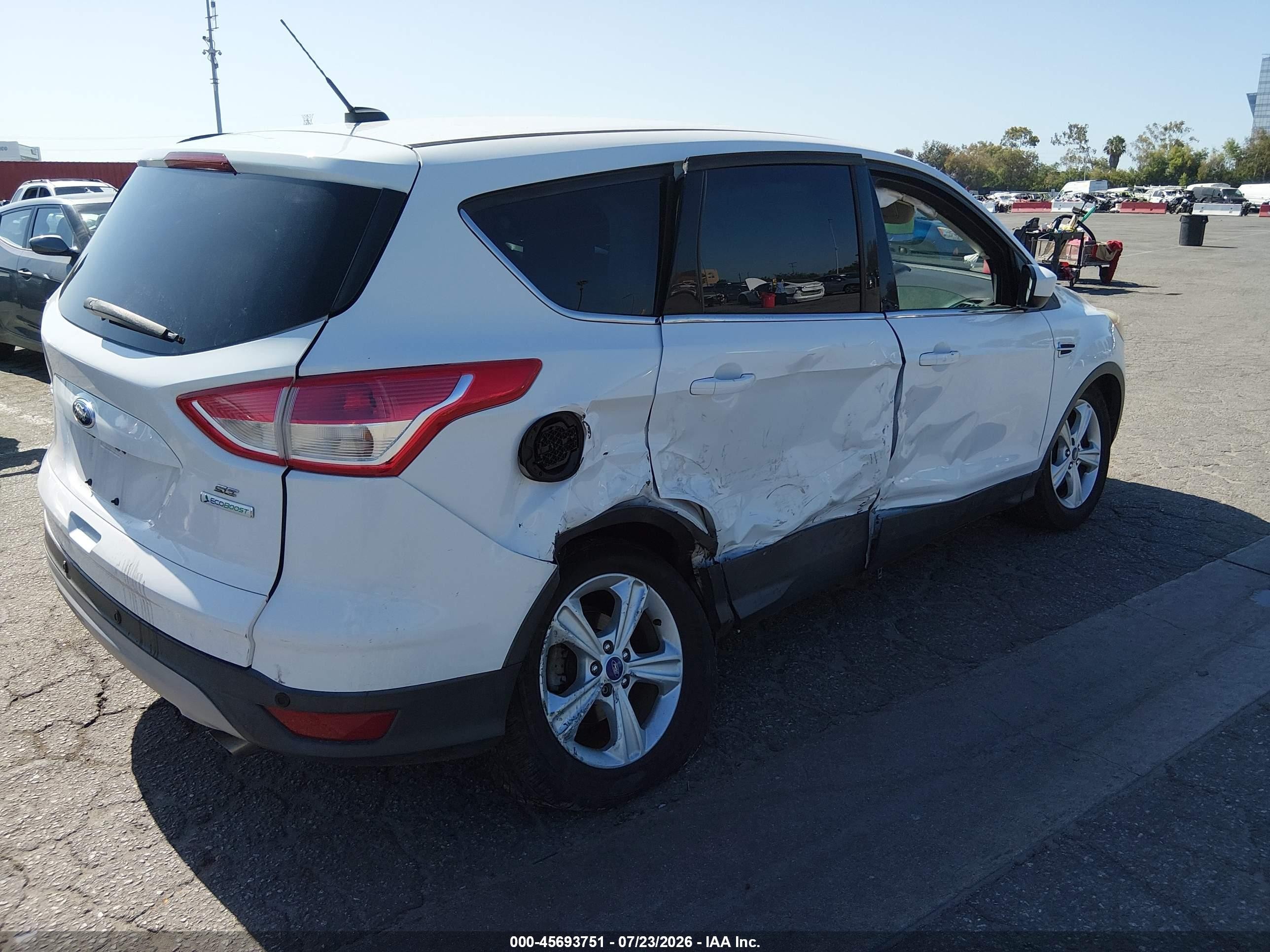 2014 Ford Escape Se White vin: 1FMCU0GX0EUB72612