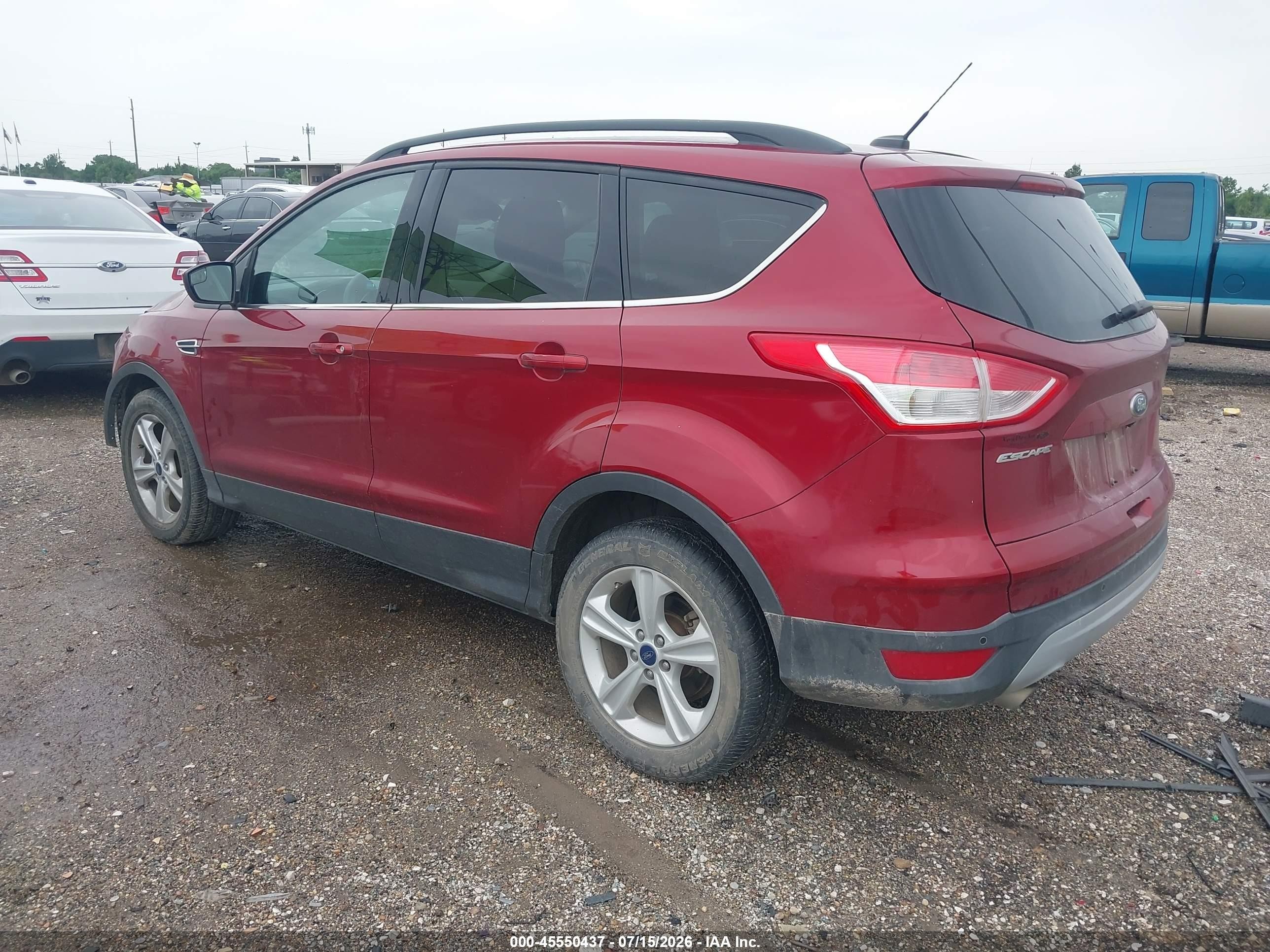 2014 Ford Escape Se Красный vin: 1FMCU0GX0EUC07486