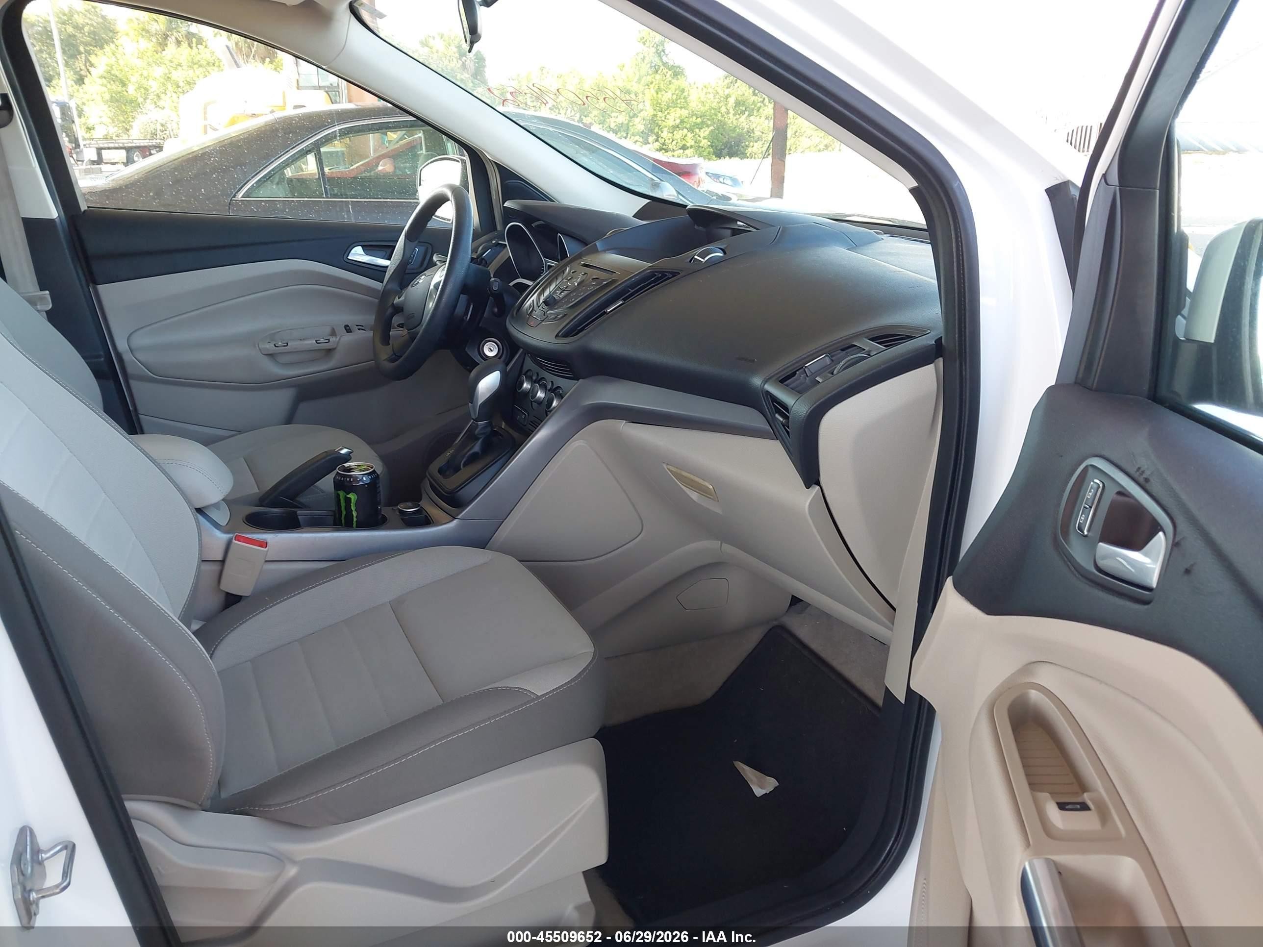 2014 Ford Escape Se White vin: 1FMCU0GX0EUD26168